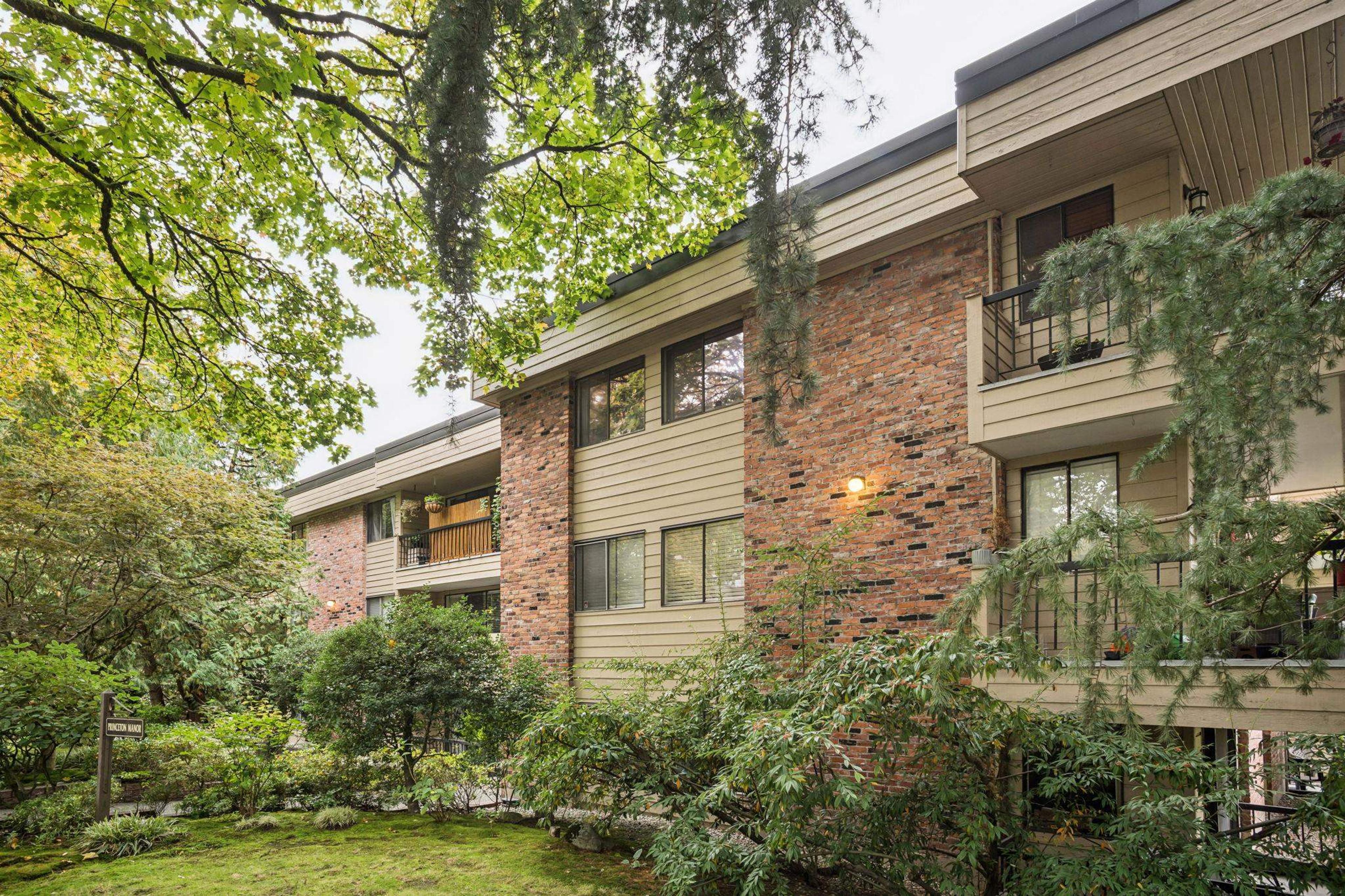 1717 W 13th Avenue, Vancouver - Exteriors - Photo 1