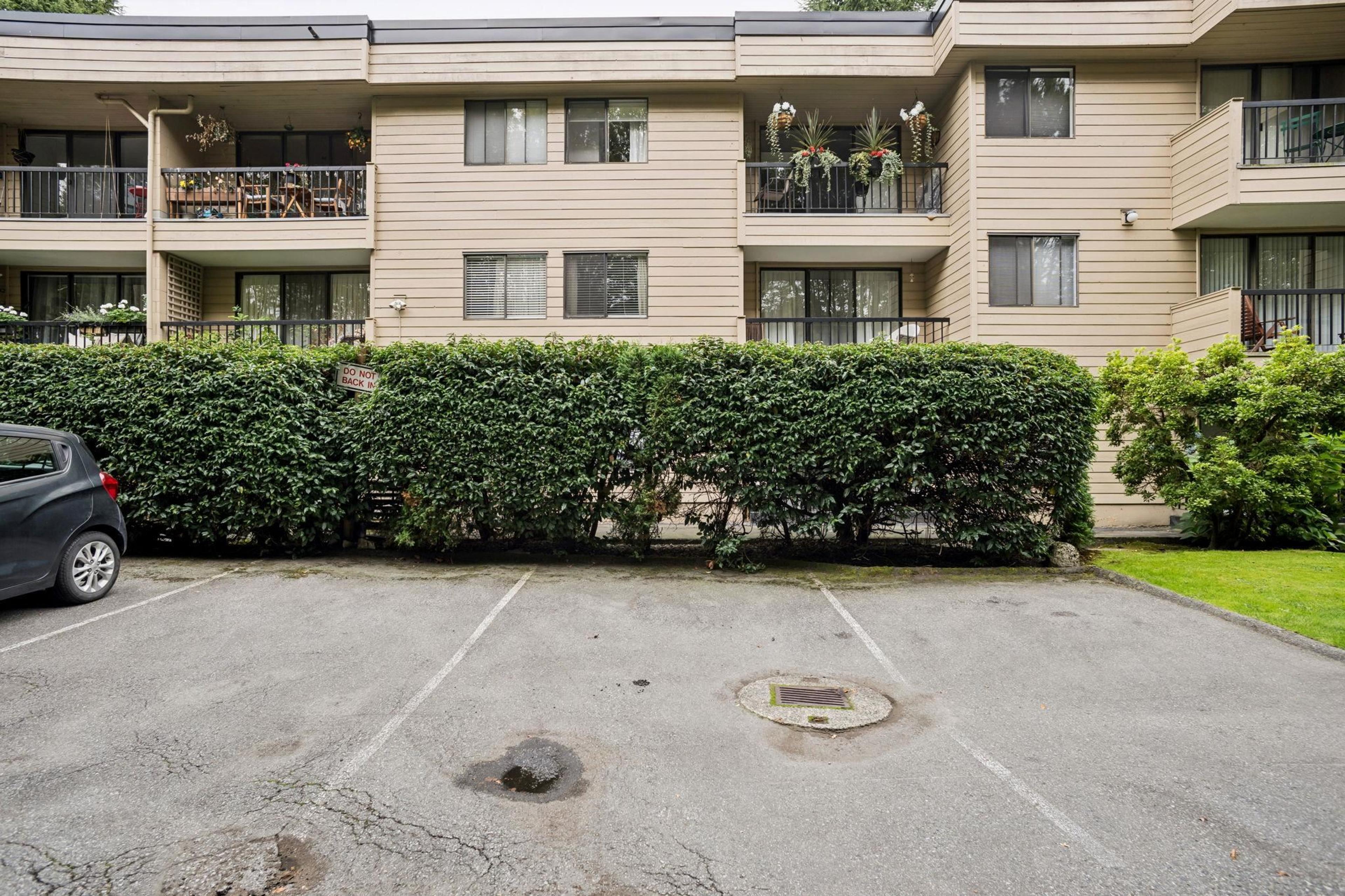 1717 W 13th Avenue, Vancouver - Exteriors - Photo 2