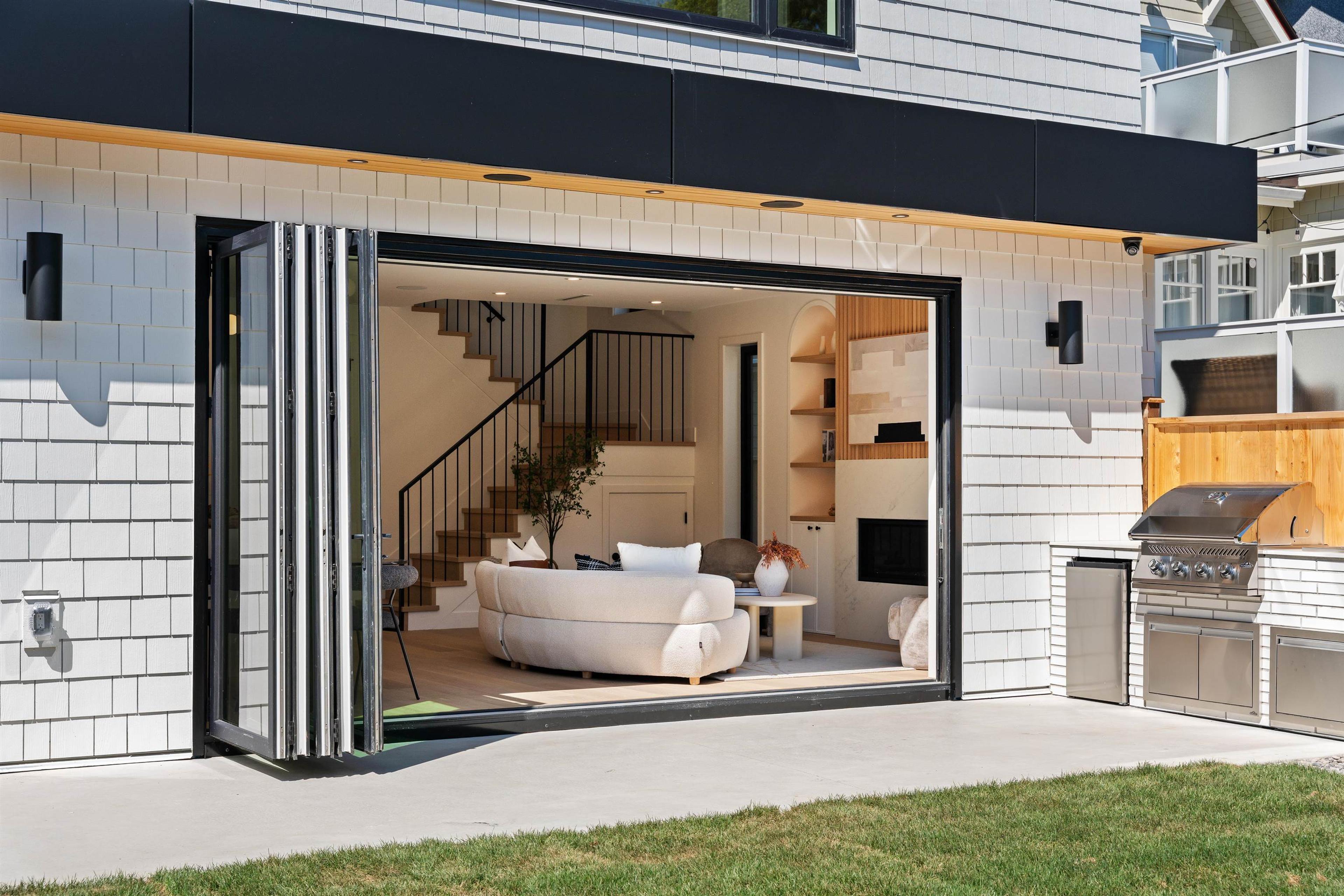 2846 W 12th Avenue, Vancouver - Exteriors - Photo 2