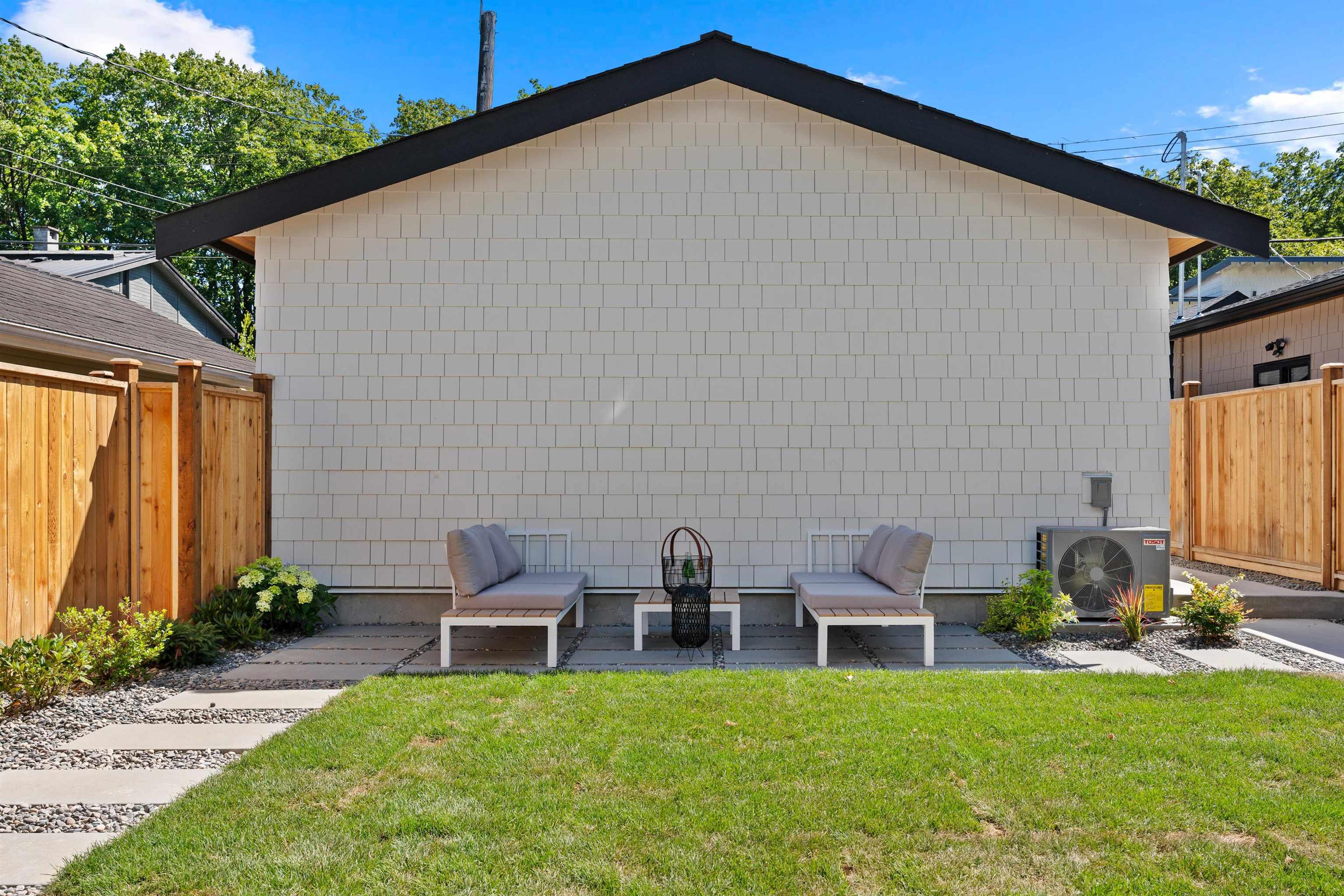 2846 W 12th Avenue, Vancouver - Exteriors - Photo 4