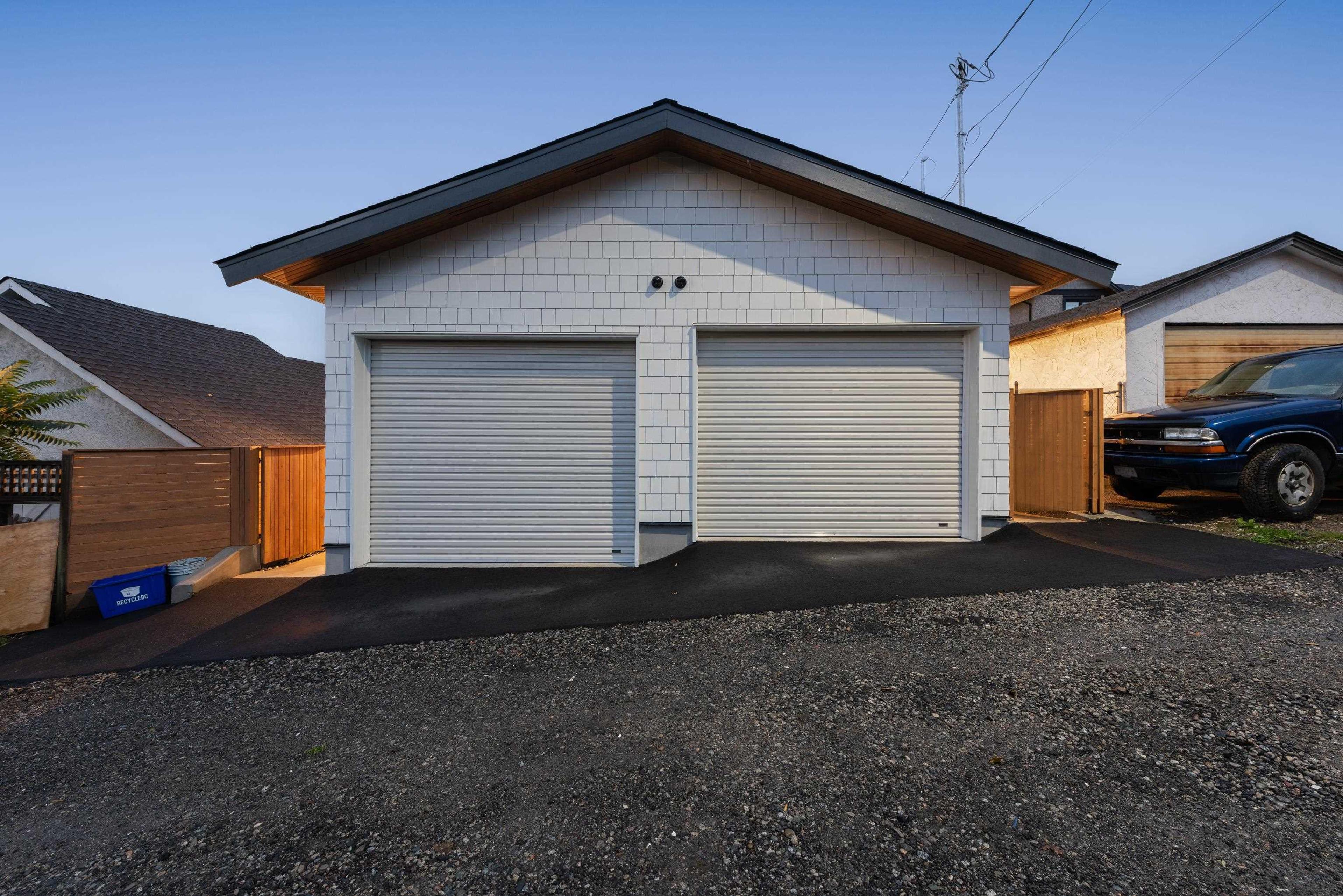 312 E 37th Avenue, Vancouver - Exteriors - Photo 2