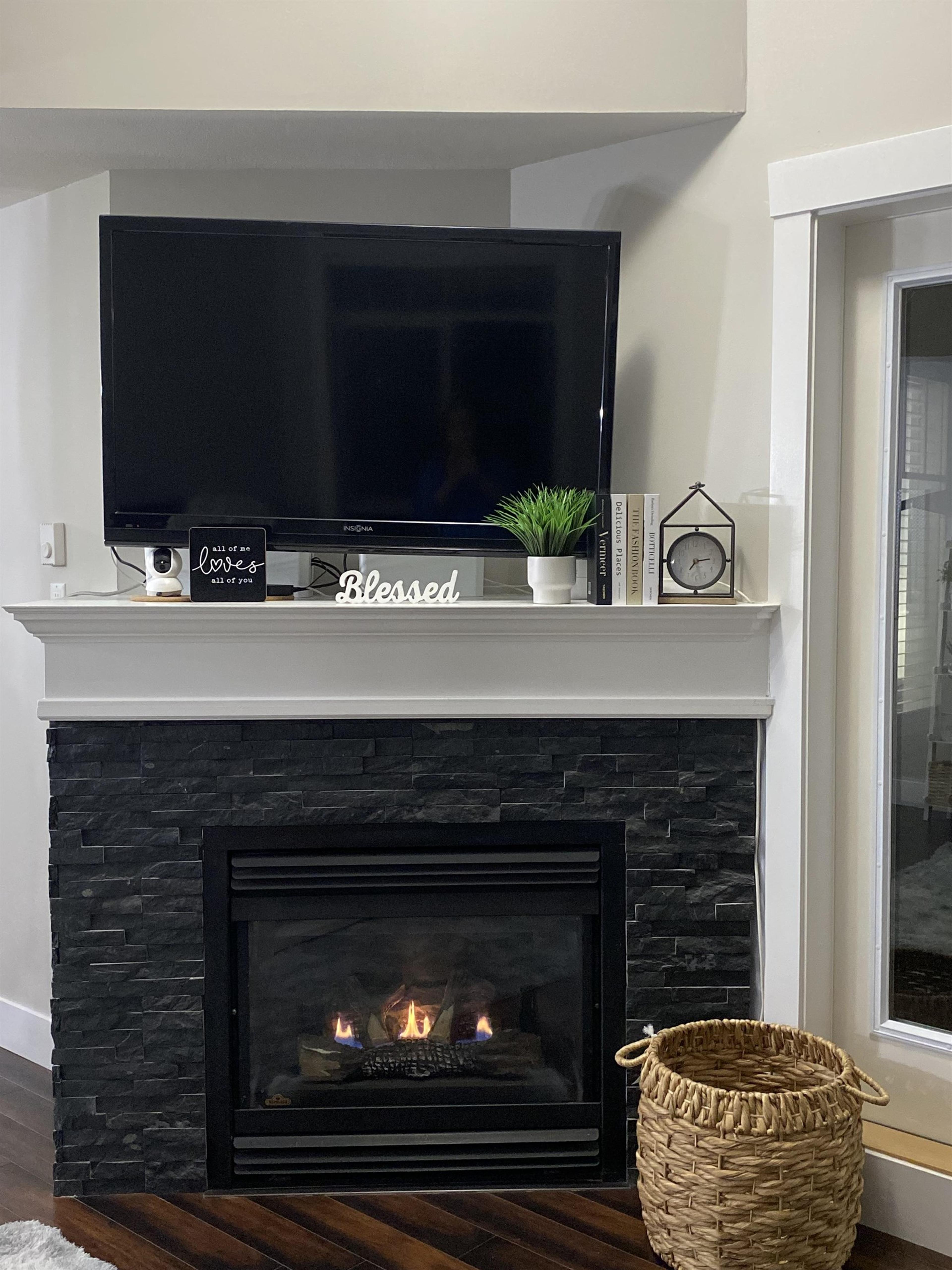 12207 224 Street, Maple Ridge - Exteriors - Photo 2