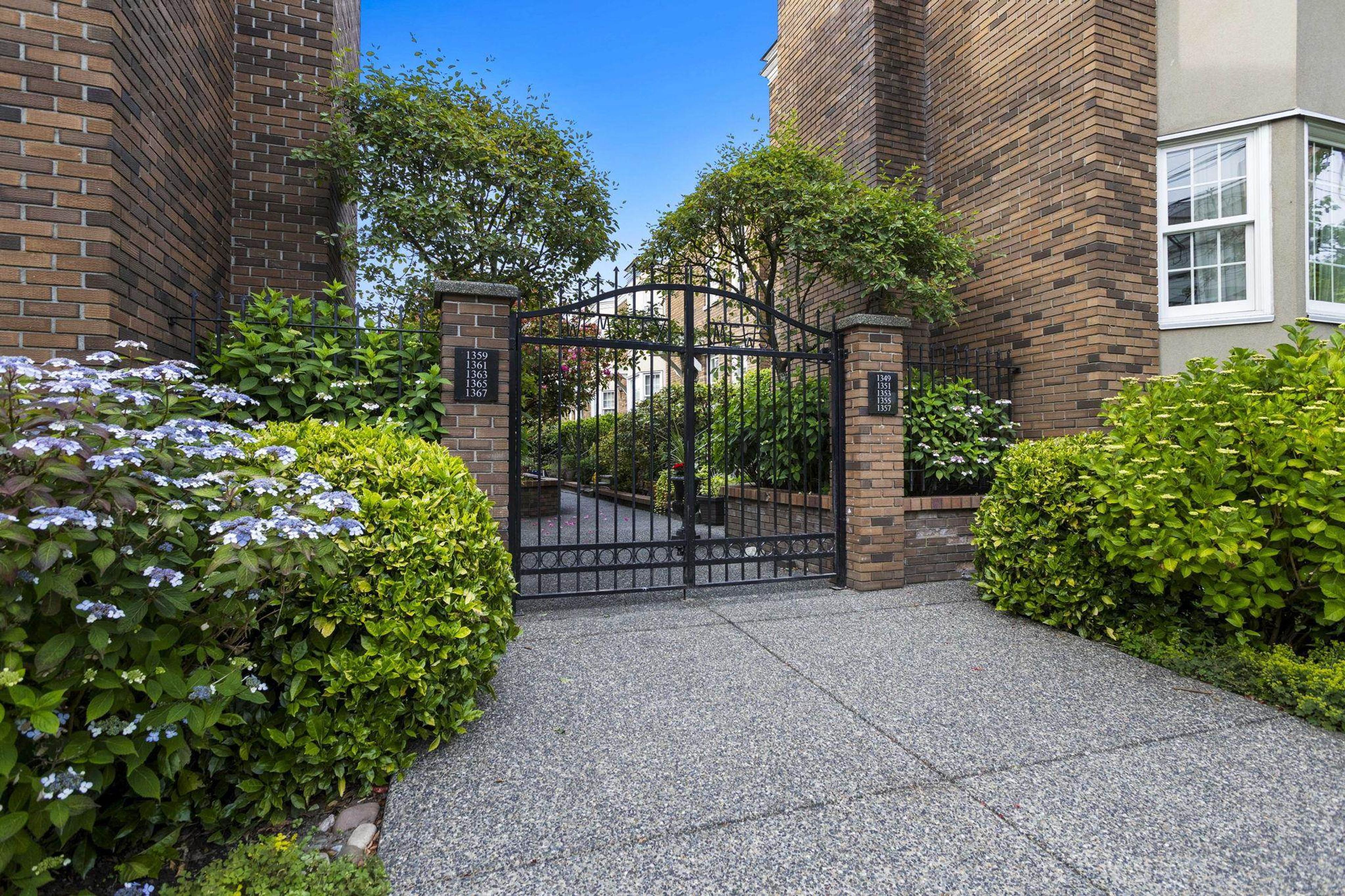 1365 W 7th Avenue, Vancouver - Exteriors - Photo 1