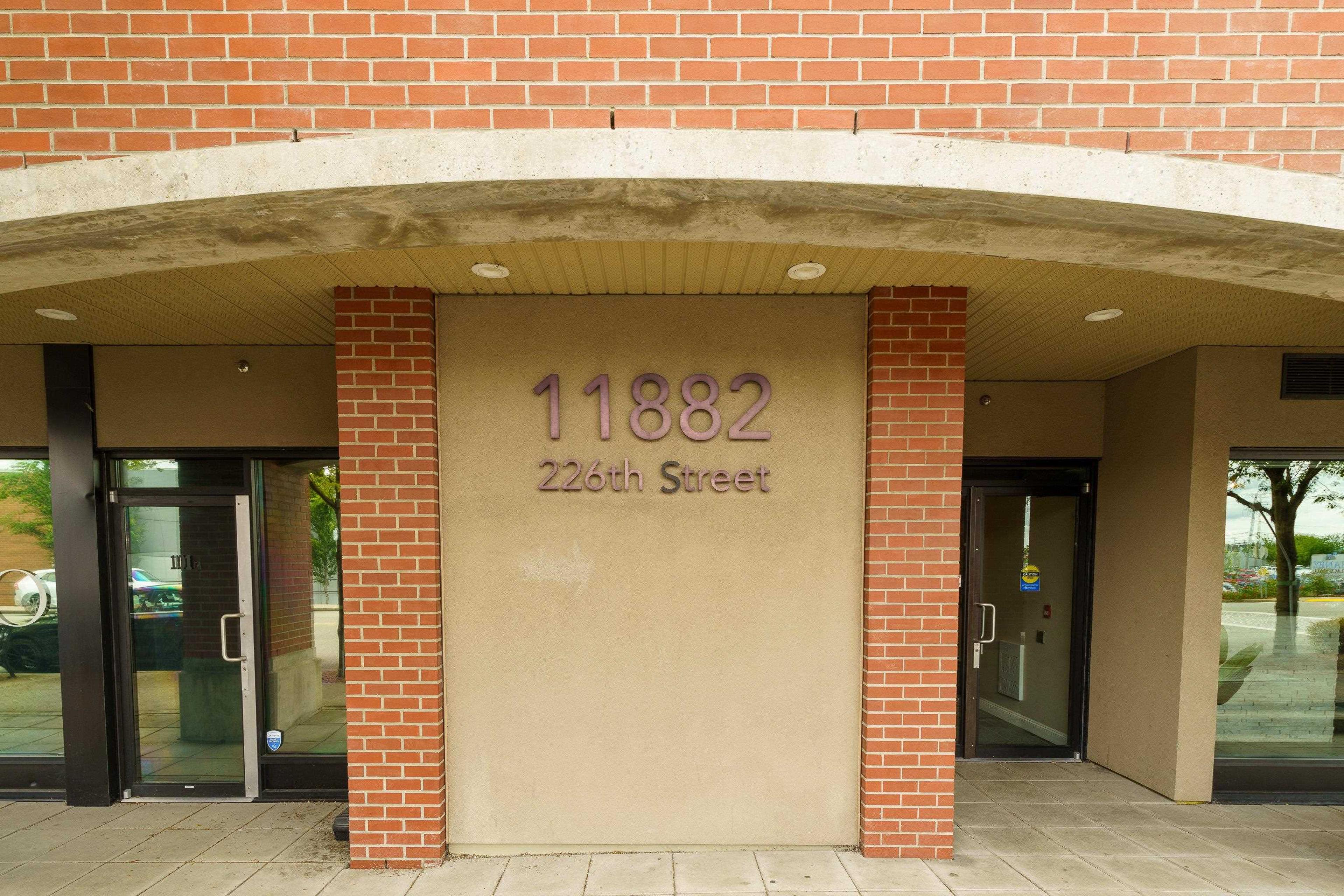 11882 226 Street, Maple Ridge - Exteriors - Photo 3