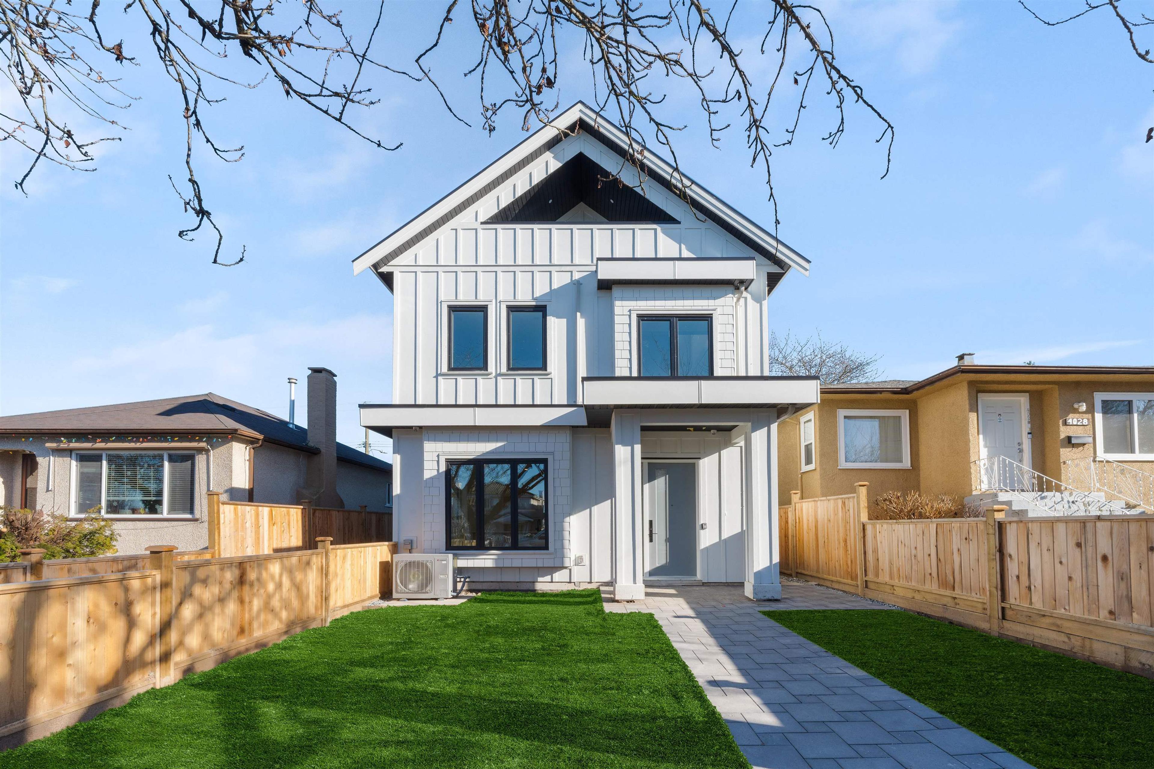 4014 Rupert Street, Vancouver - Exteriors - Photo 2