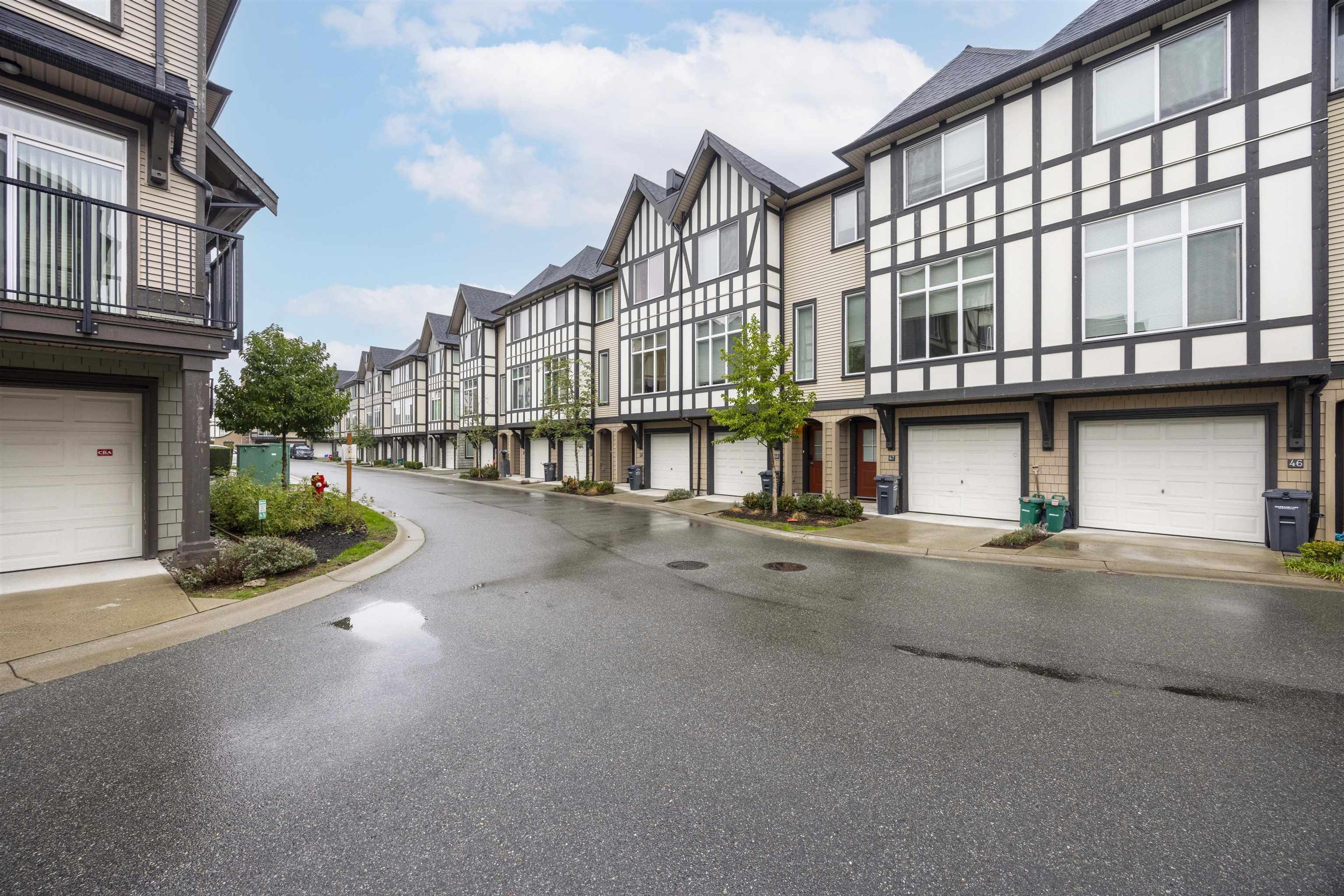 9728 Alexandra Road, Richmond - Exteriors - Full Complex View - Photo 4