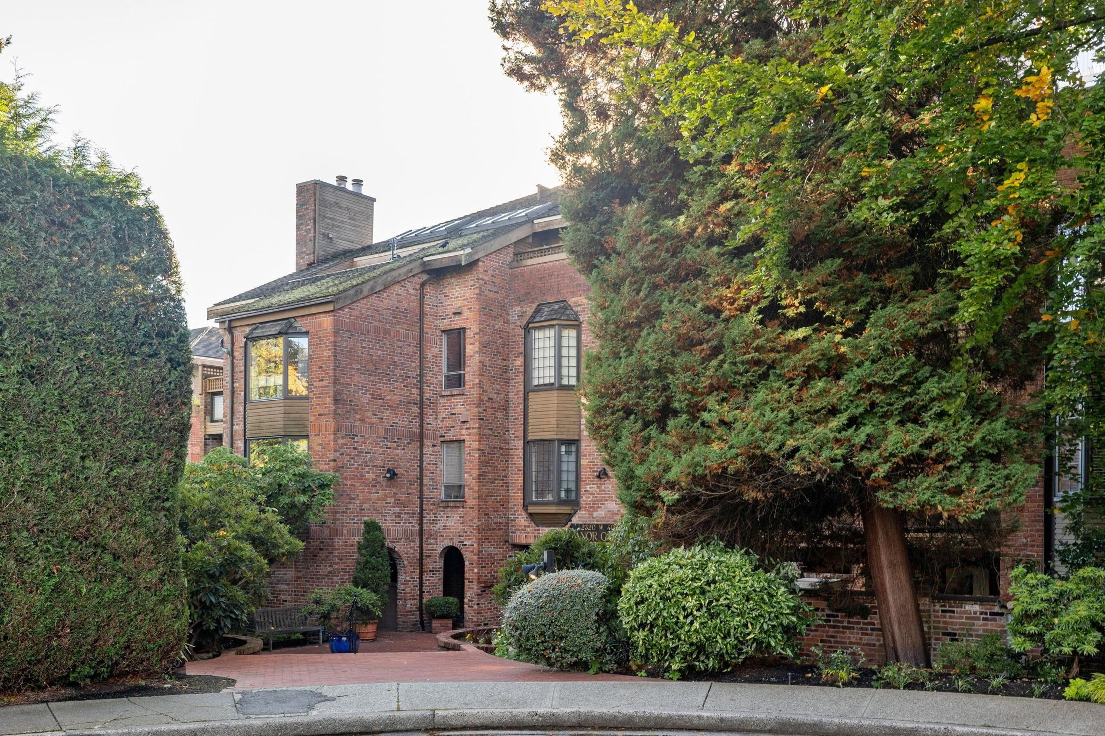 2320 W 40th Avenue, Vancouver - Exteriors - Photo 2