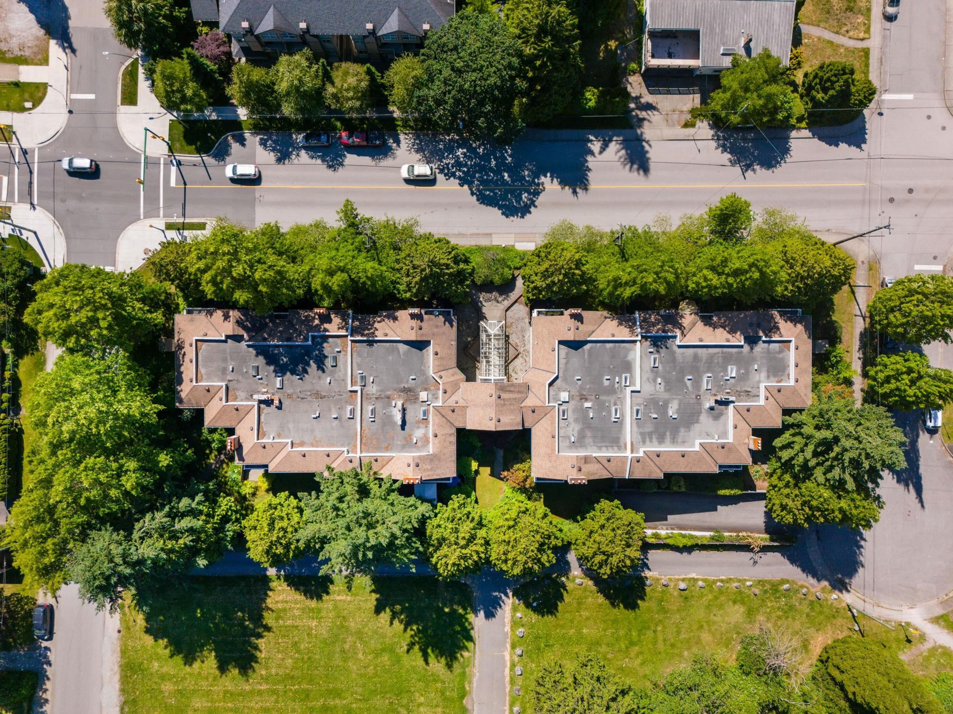 7368 Royal Oak Avenue, Burnaby - Exteriors - Full Complex View, Drone/Aerial View - Photo 4