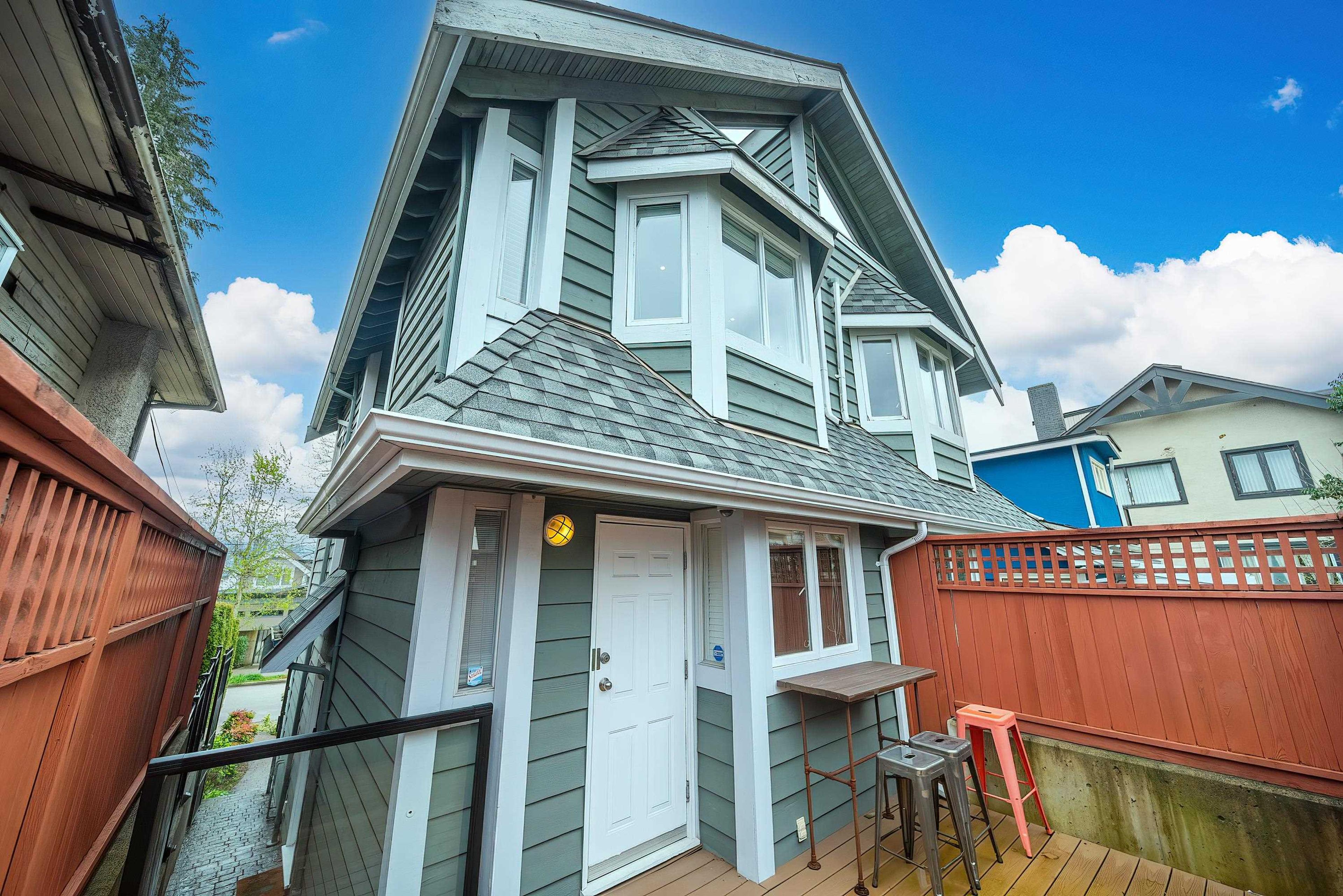 3458 Point Grey Road, Vancouver - Exteriors - Photo 5