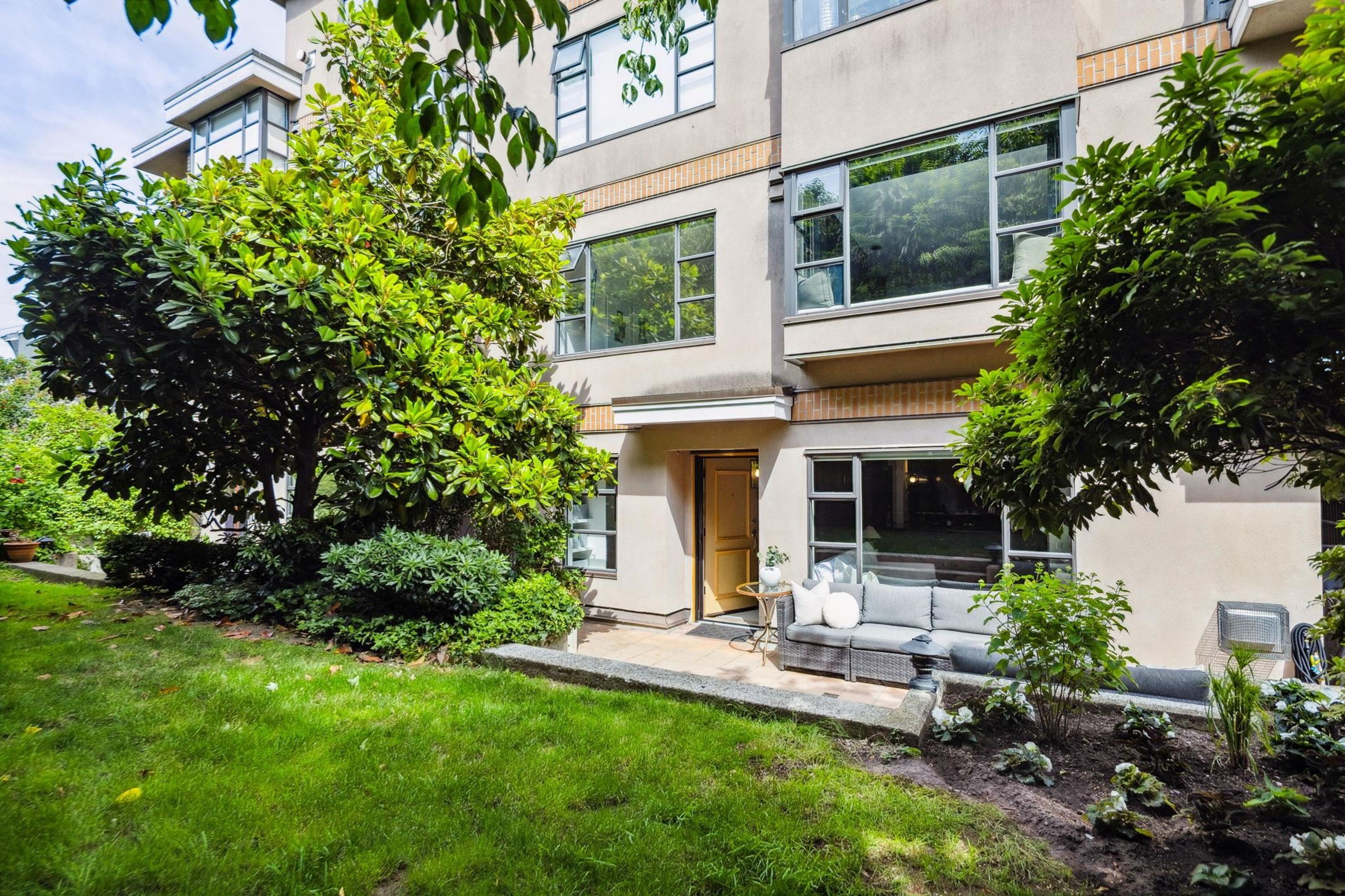 2119 Yew Street, Vancouver - Exteriors - Photo 1