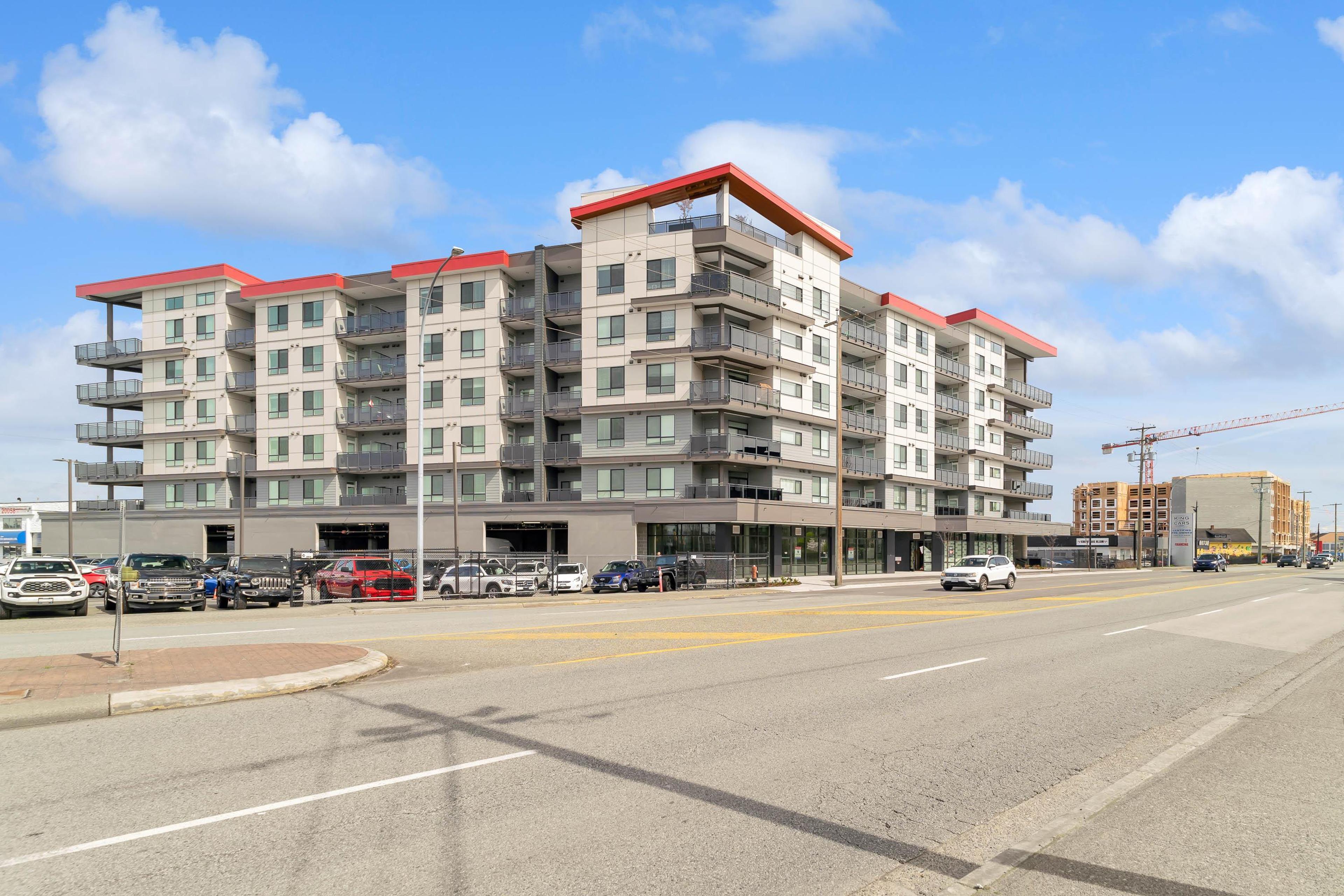 20061 Fraser Highway, Langley - Exteriors - Photo 2