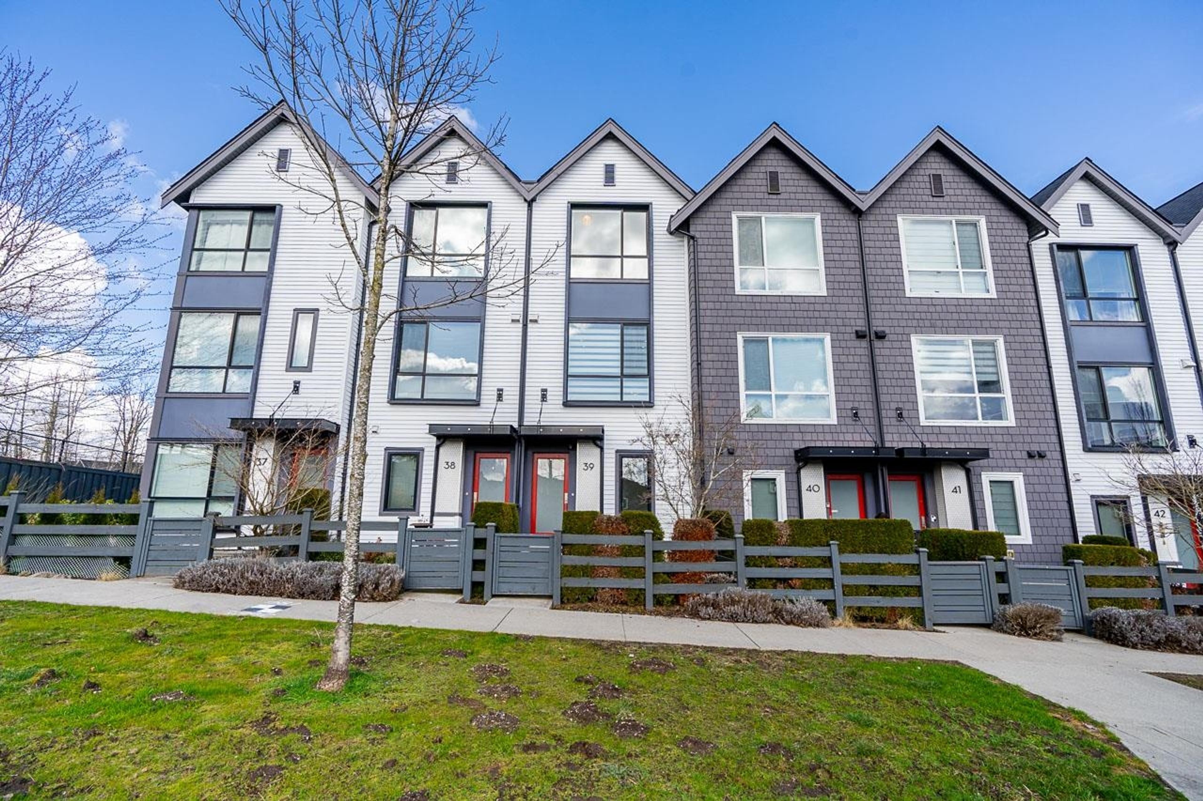 19159 Watkins Drive, Surrey - Exteriors - Full Complex View - Photo 4