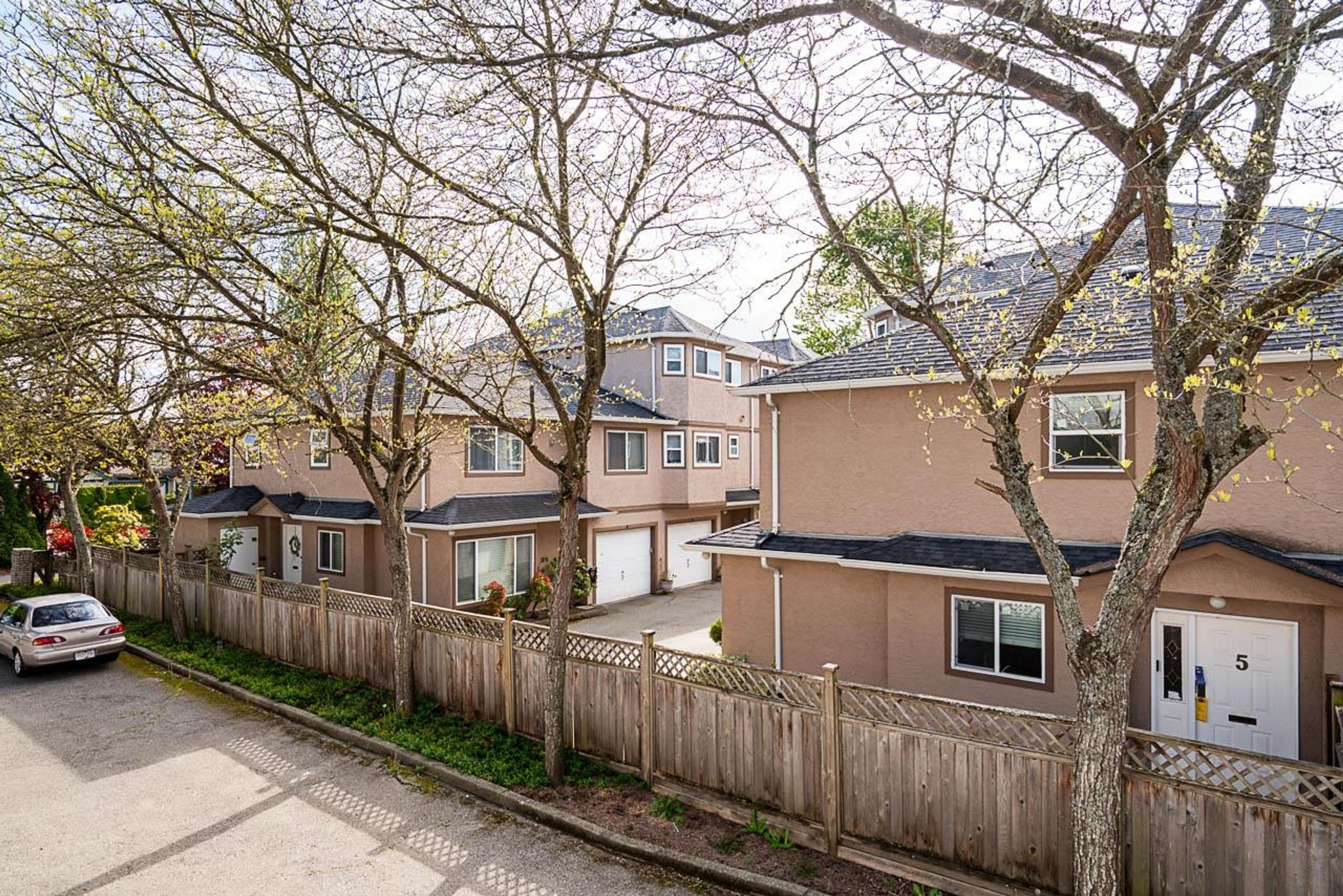 7911 Moffatt Road, Richmond - Exteriors - Full Complex View - Photo 6