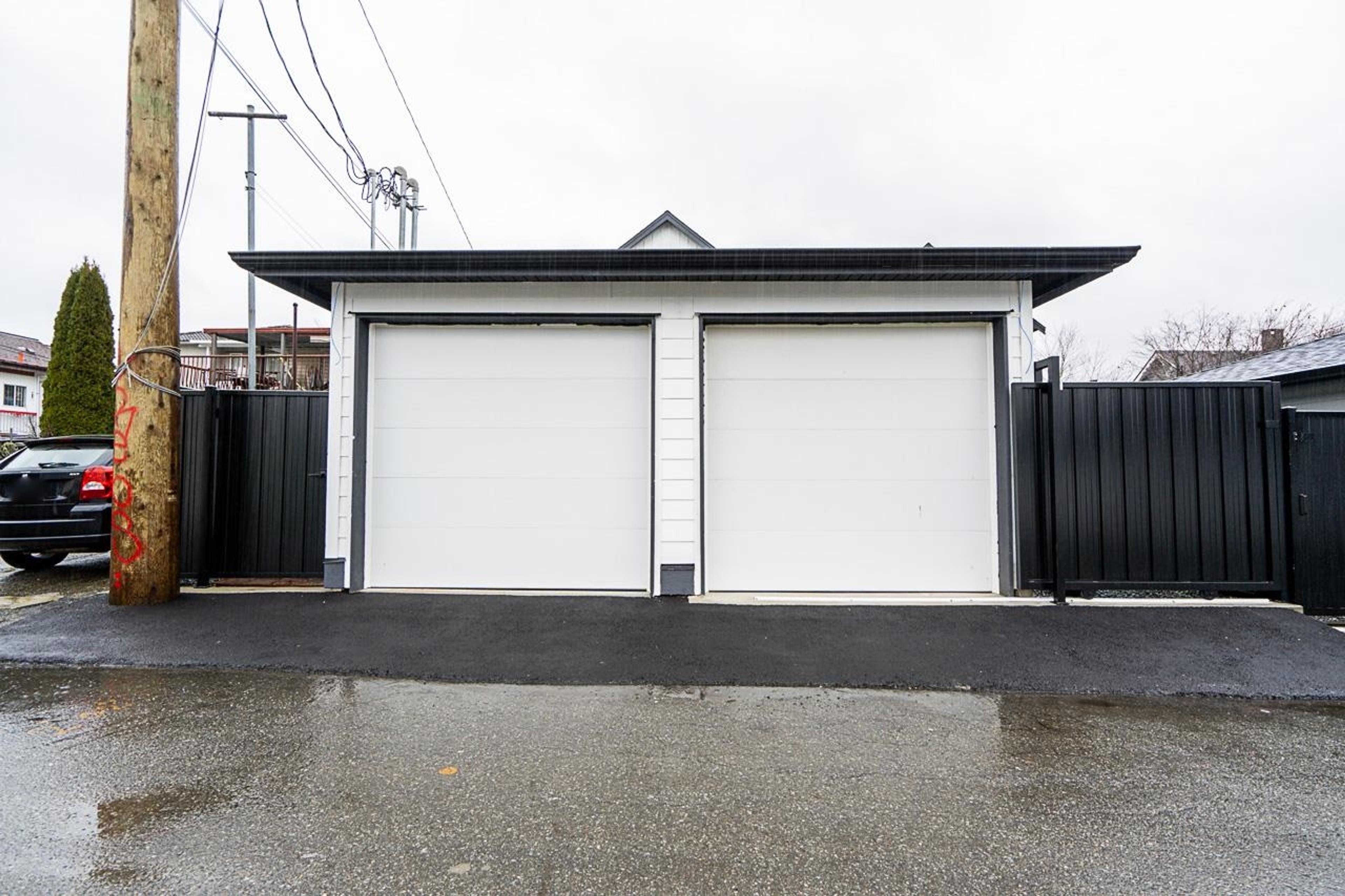 2753 Nanaimo Street, Vancouver - Exteriors - Photo 3