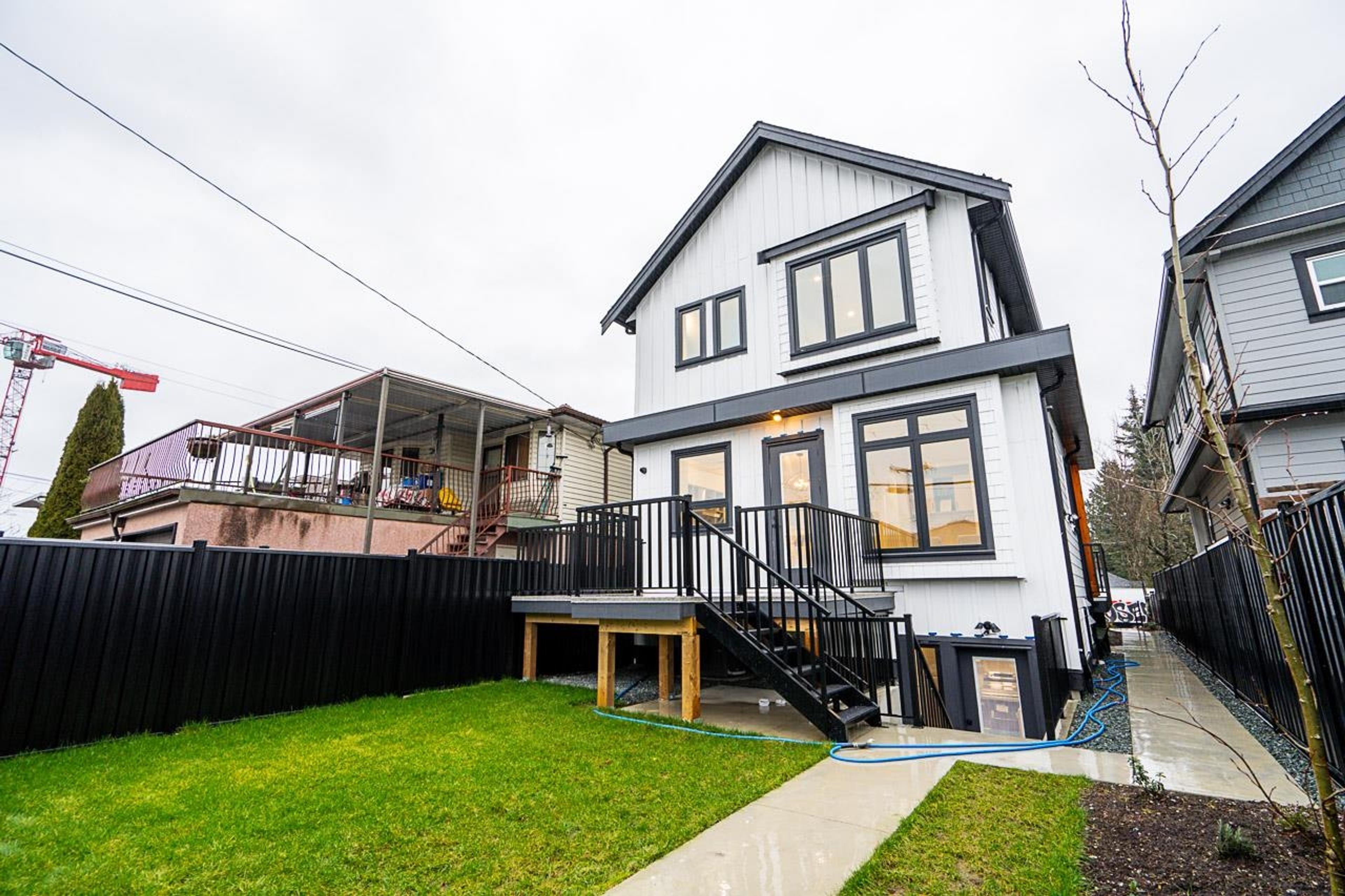 2753 Nanaimo Street, Vancouver - Exteriors - Photo 5