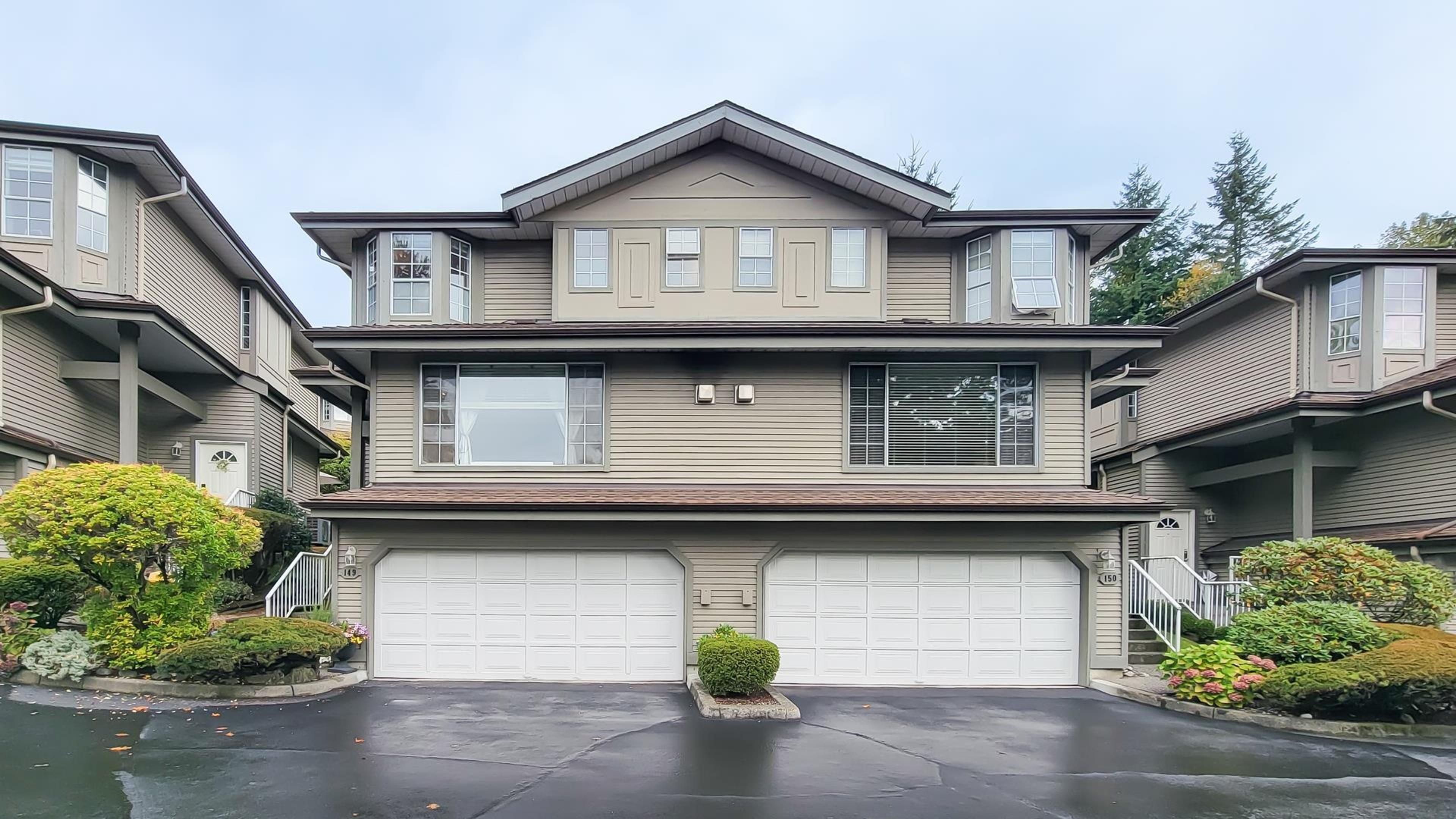2880 Panorama Drive, Coquitlam - Exteriors - Full Complex View - Photo 1