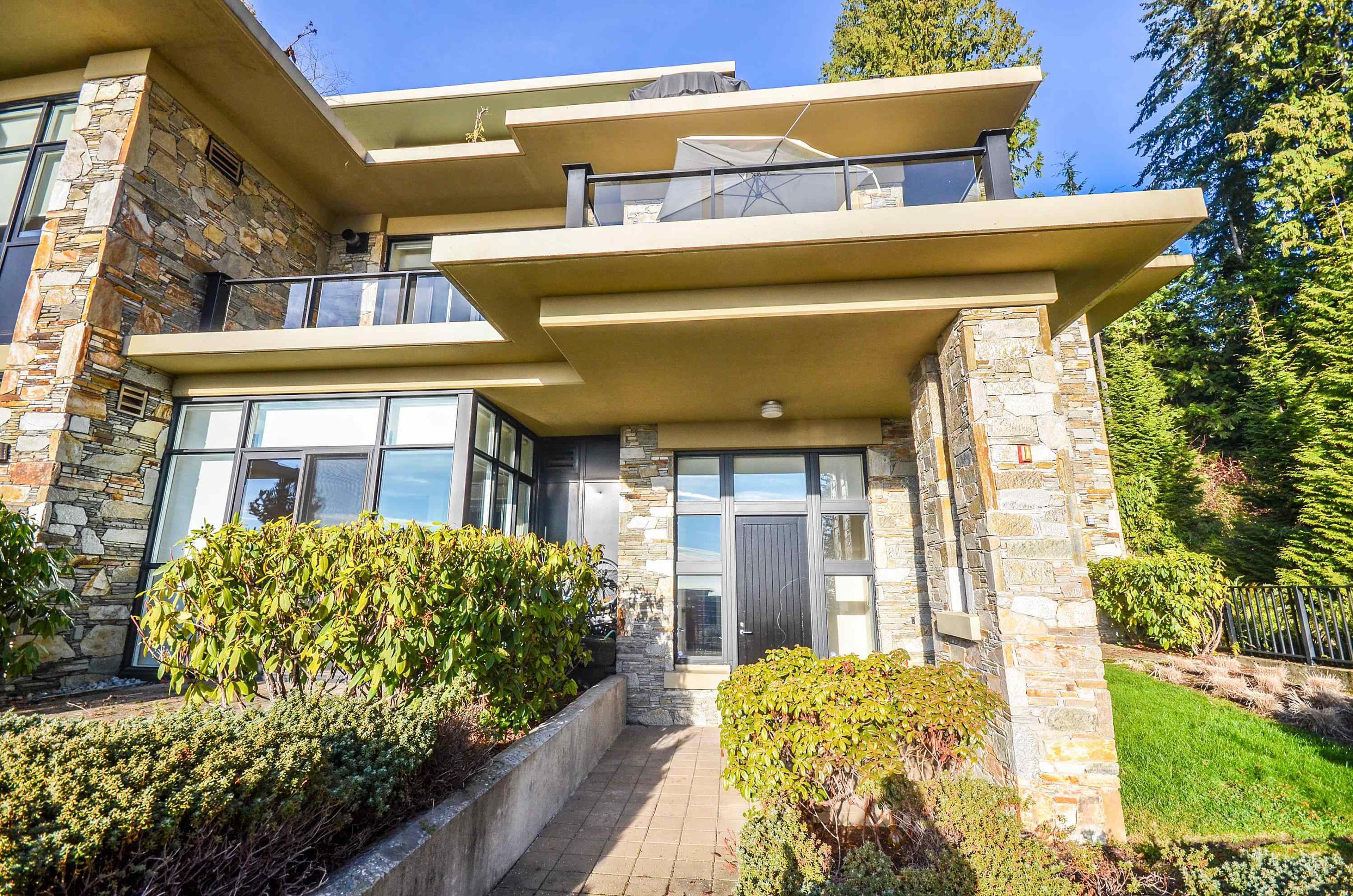 2235 Twin Creek Place, West Vancouver - Exteriors - Photo 1