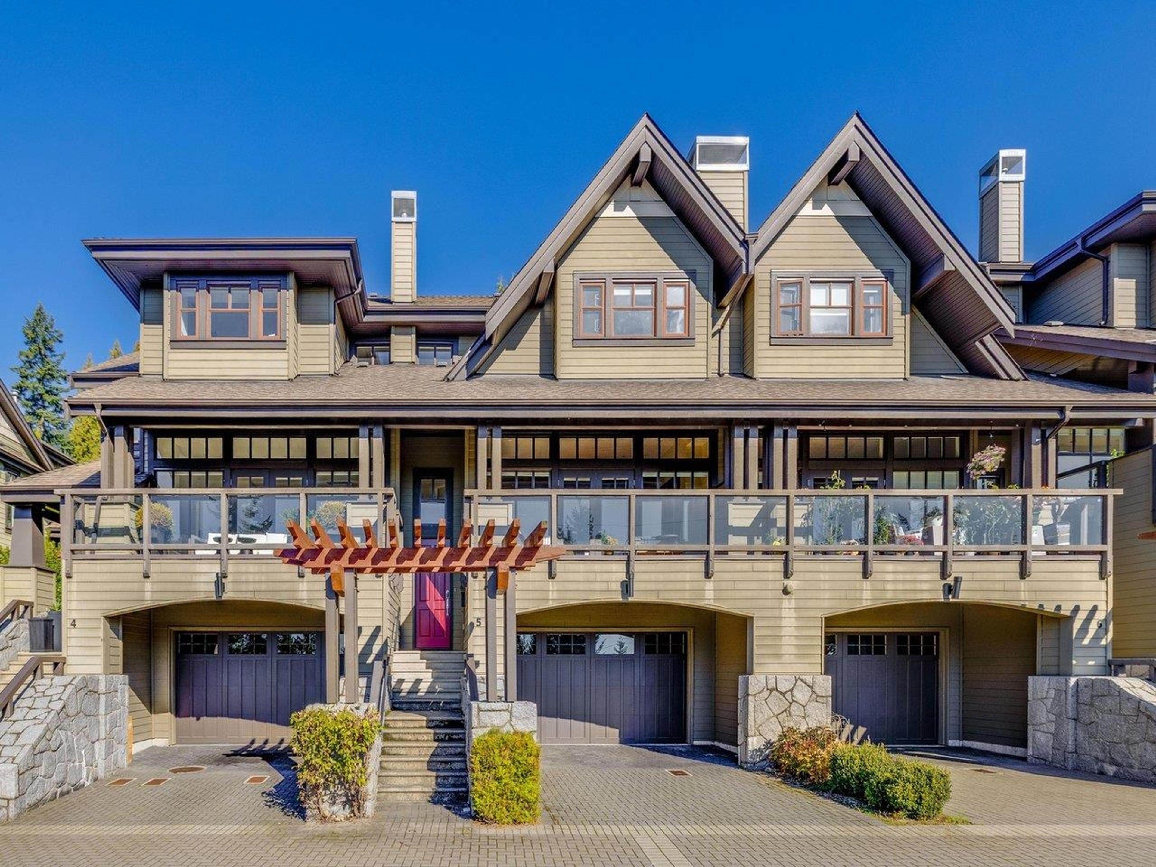 2555 Skilift Road, West Vancouver - Exteriors - Photo 1