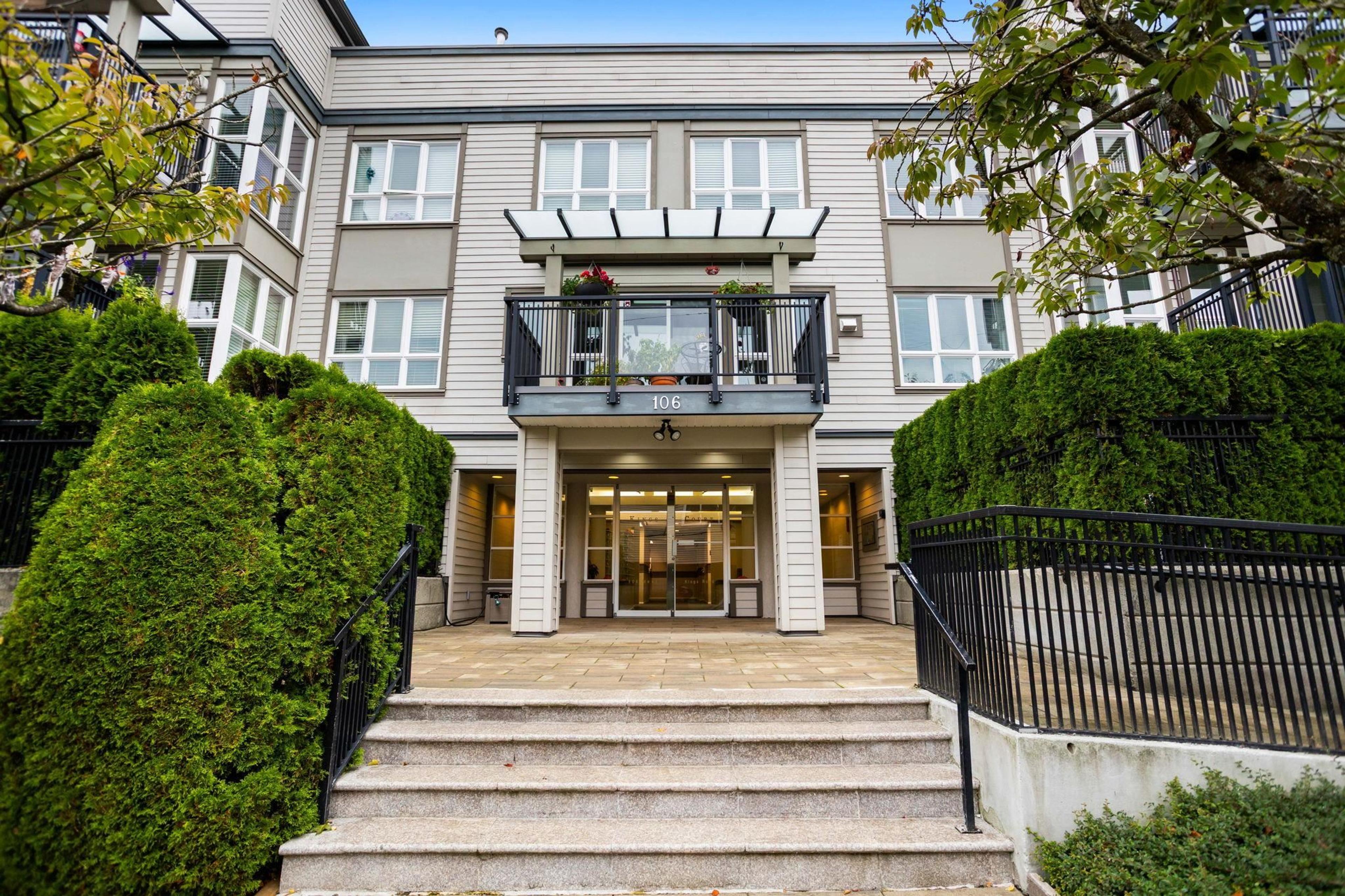 106 W Kings Road, North Vancouver - Exteriors - Photo 4