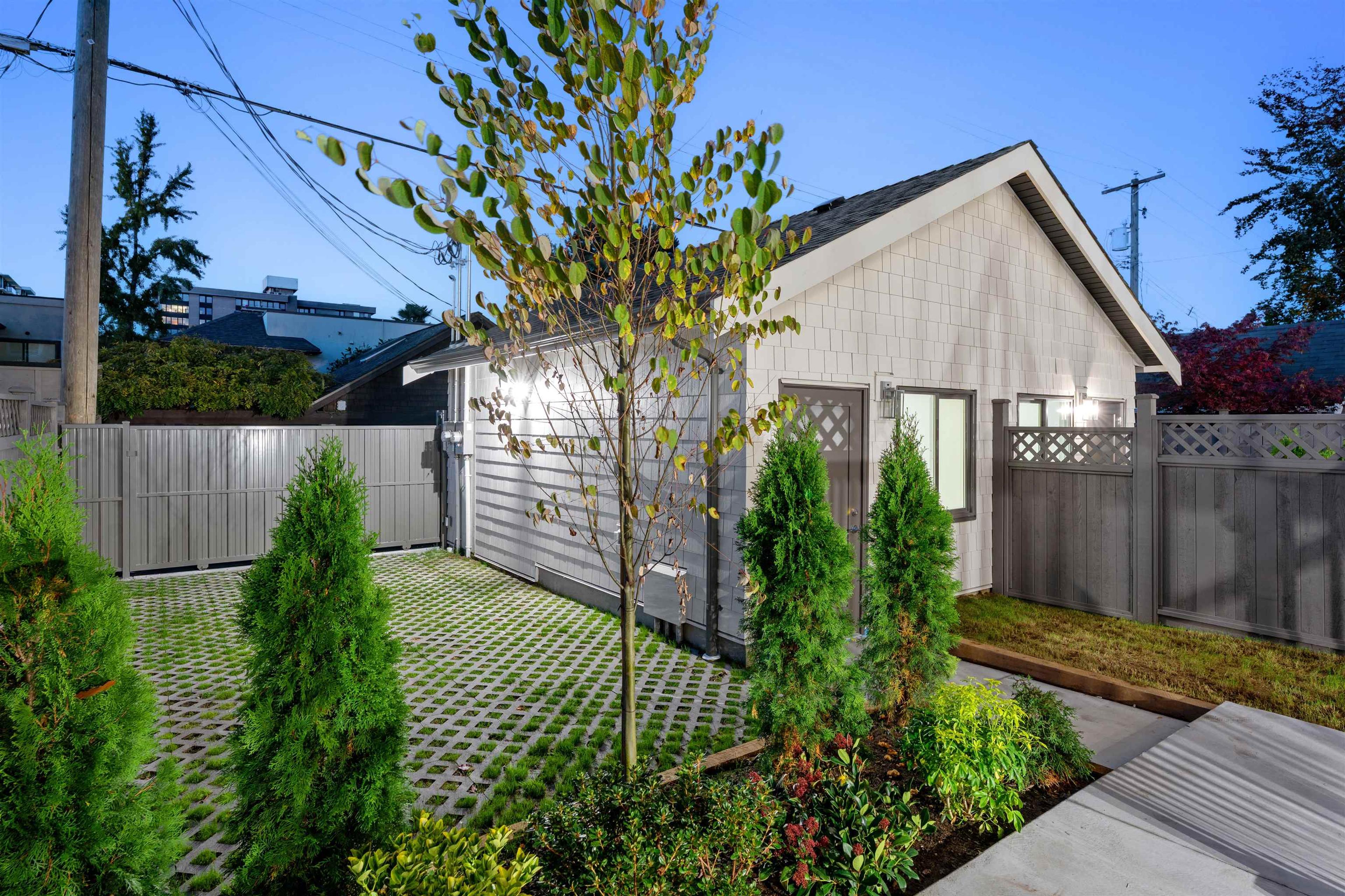 1761 W 16th Avenue, Vancouver - Exteriors - Photo 6