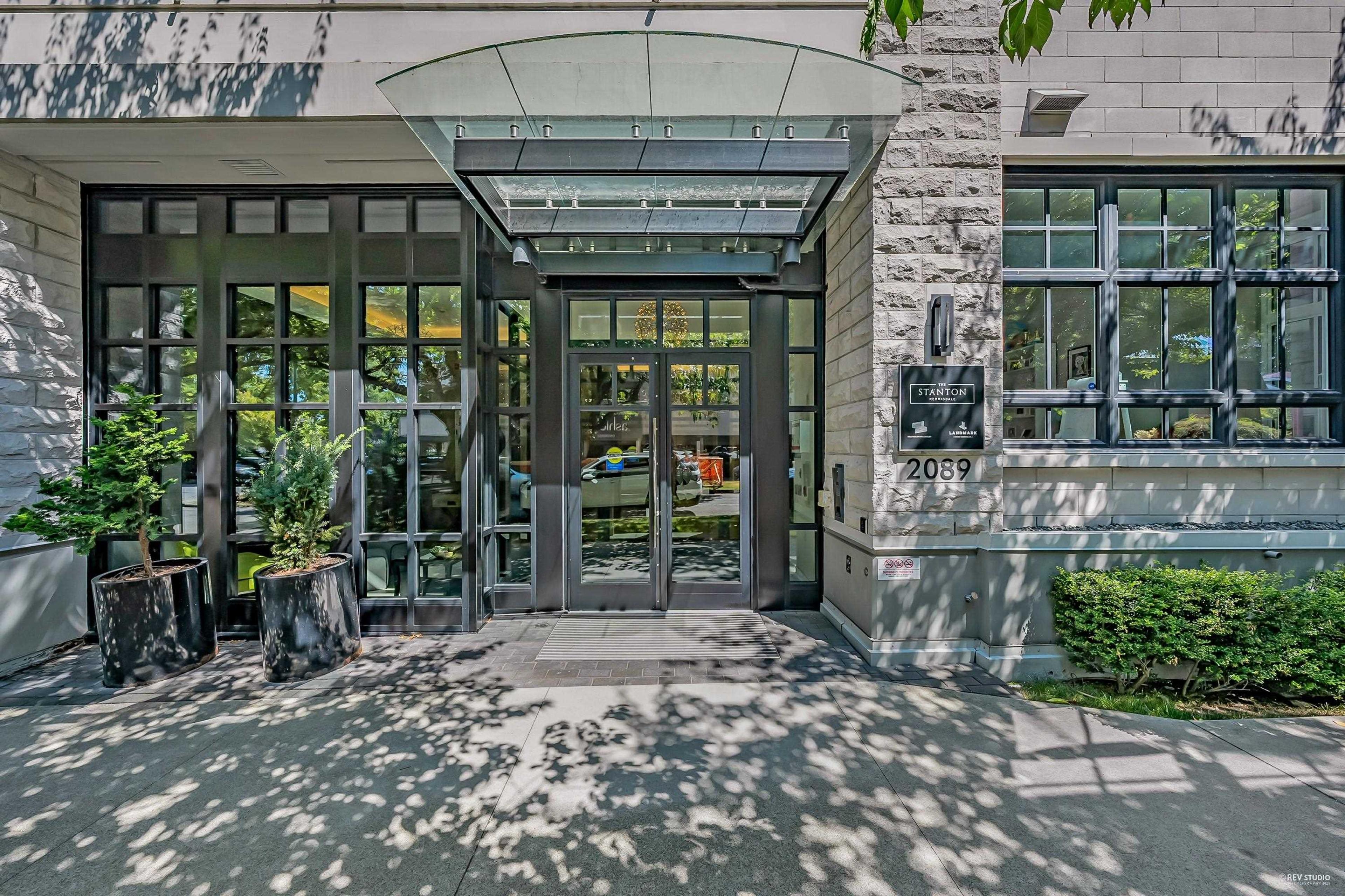 2089 W 43rd Avenue, Vancouver - Exteriors - Photo 2