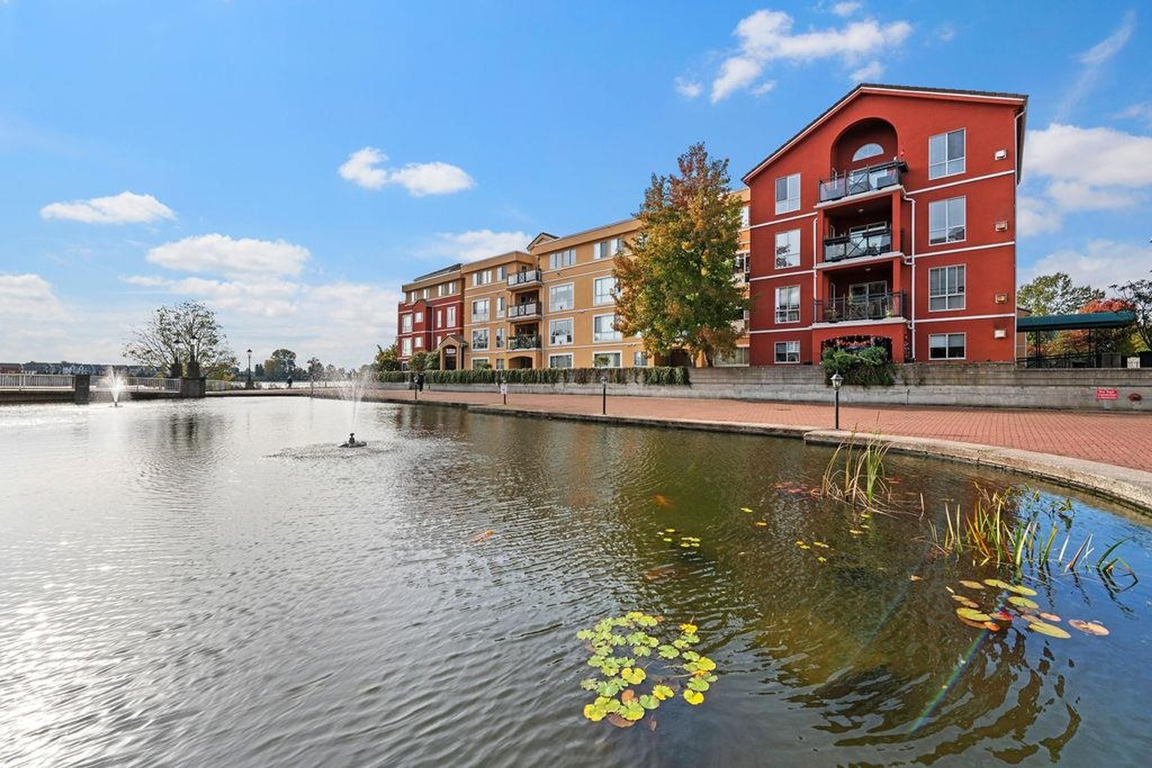 6 Renaissance Square, New Westminster - Exteriors - Full Complex View - Photo 3