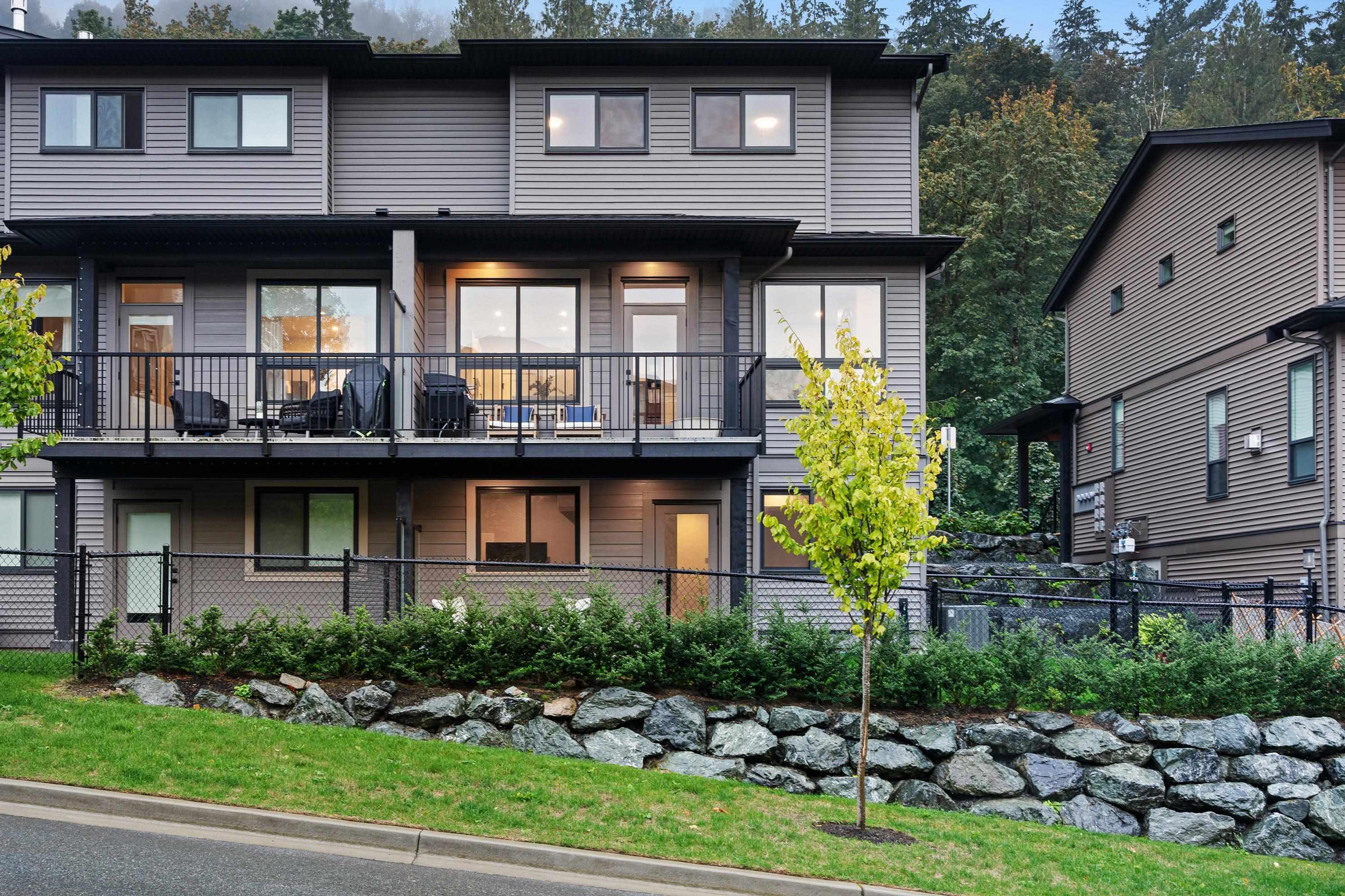 43610 Chilliwack Mountain Road, Chilliwack - Exteriors - Full Complex View - Photo 2