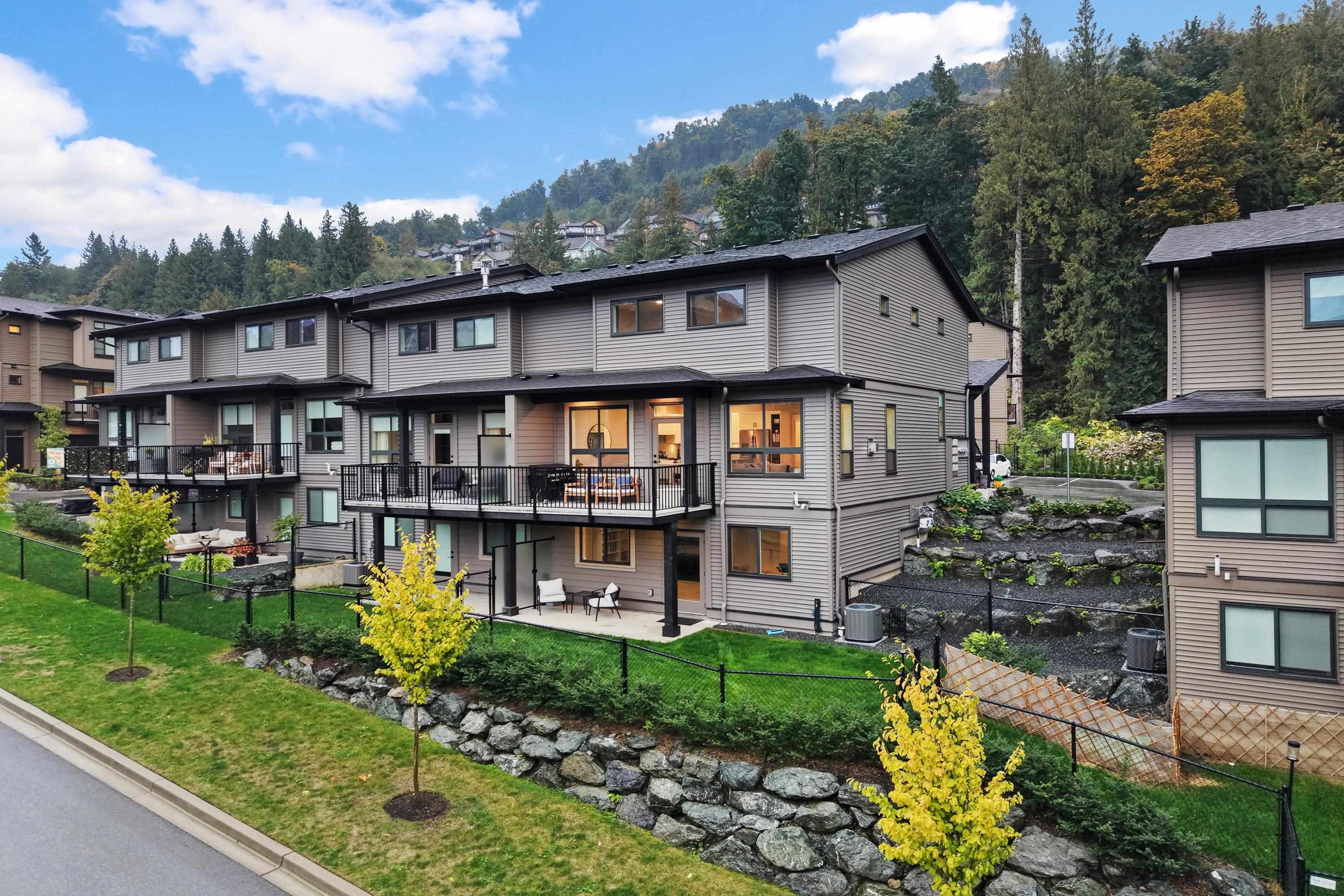 43610 Chilliwack Mountain Road, Chilliwack - Exteriors - Full Complex View - Photo 8