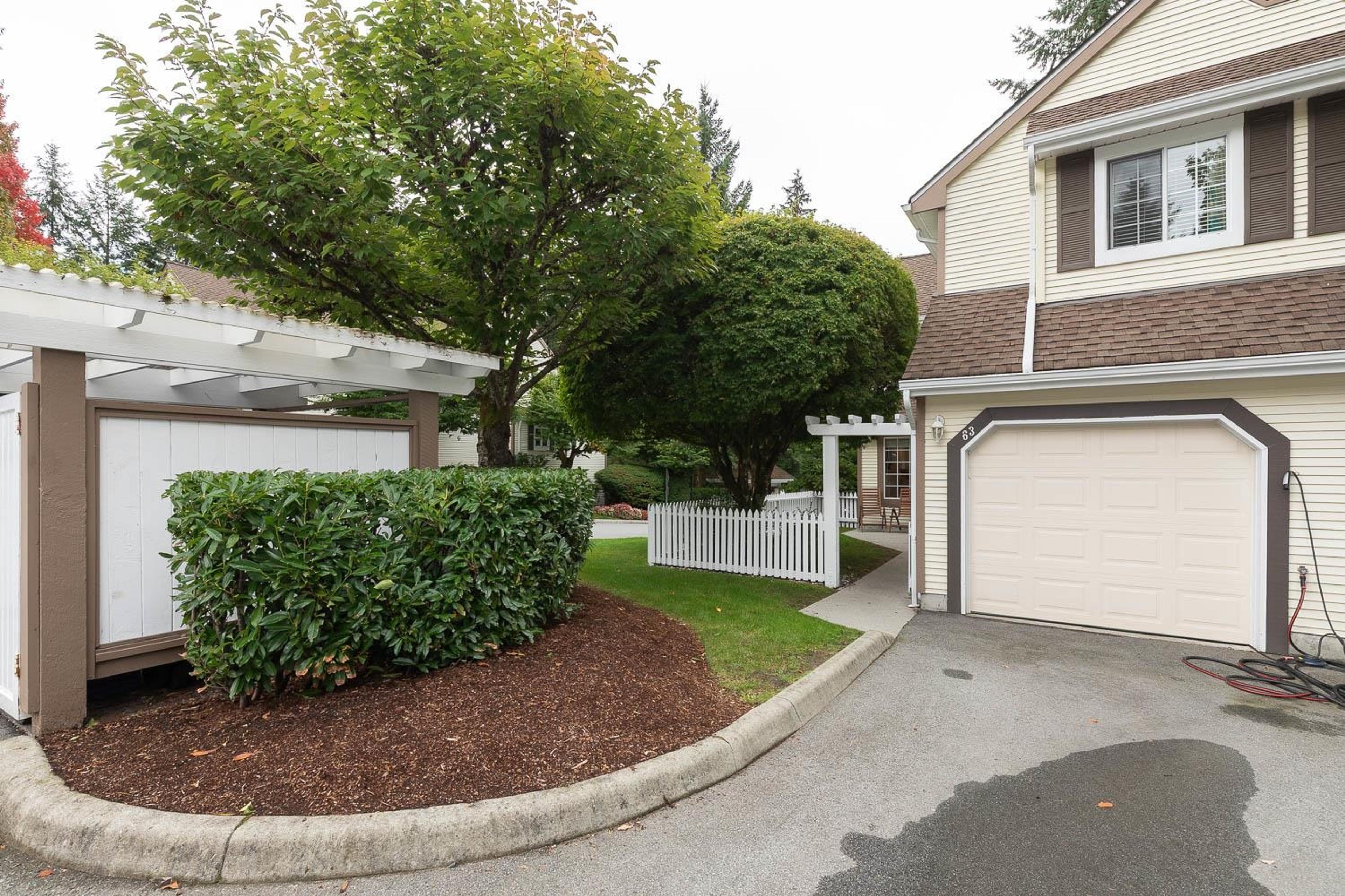 3939 Indian River Drive, North Vancouver - Exteriors - Photo 5