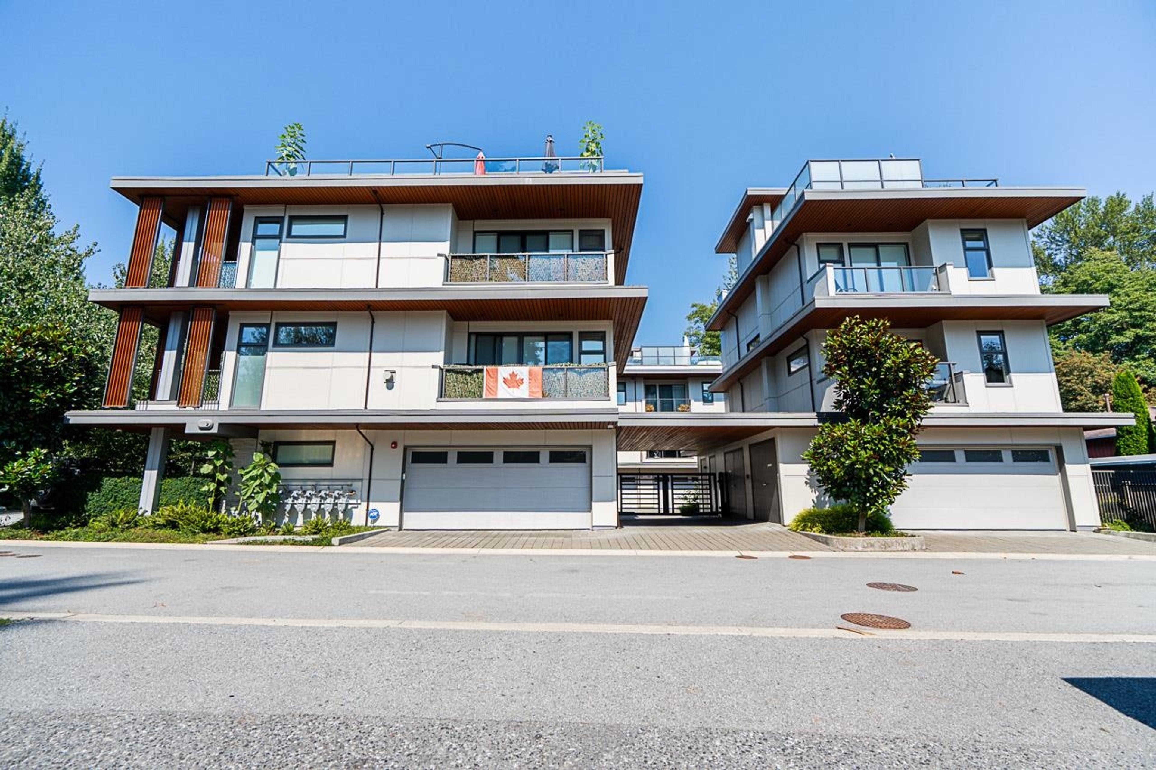 1205 Harold Road, North Vancouver - Exteriors - Full Complex View - Photo 4