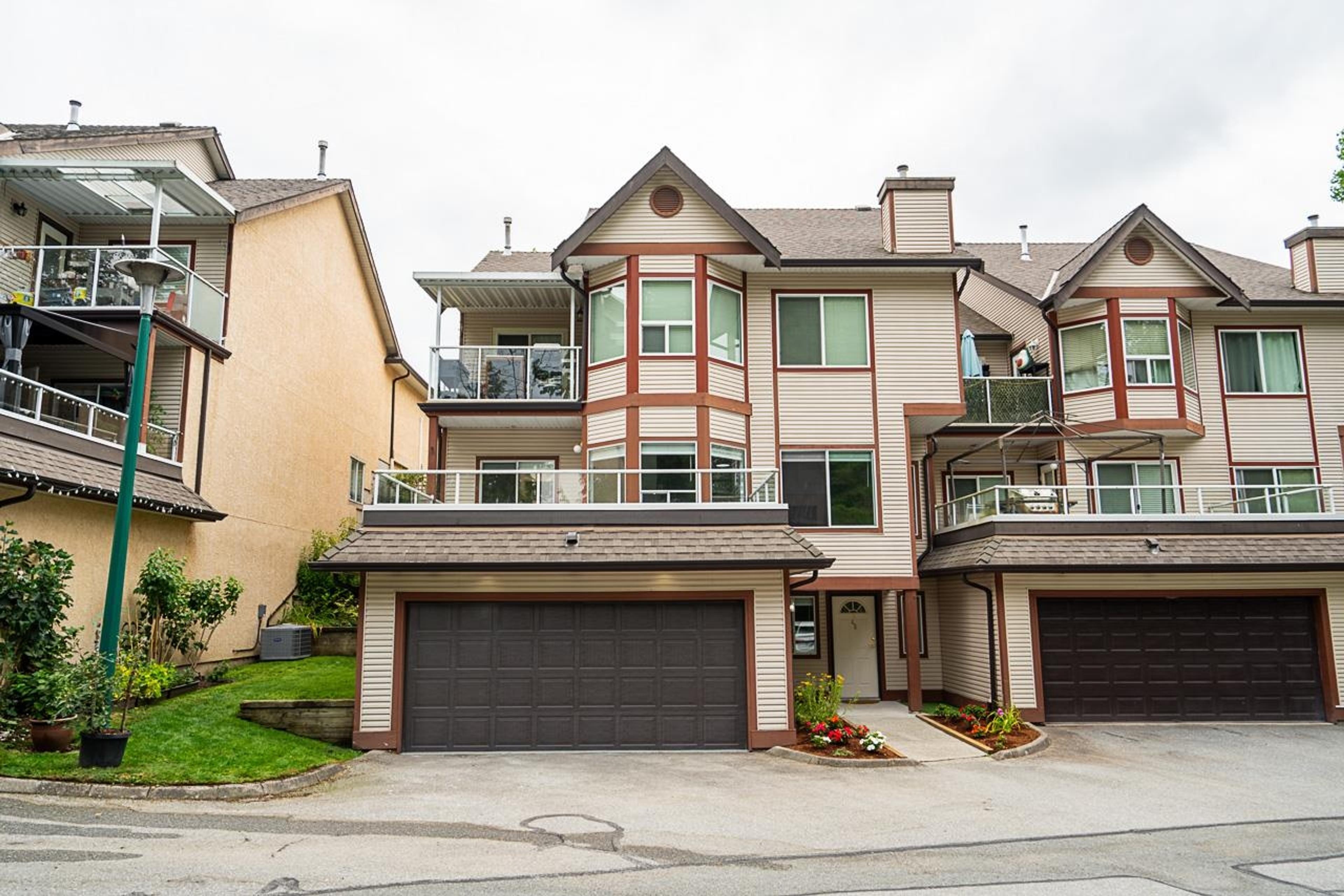 23151 Haney Bypass, Maple Ridge - Exteriors - Full Complex View - Photo 1