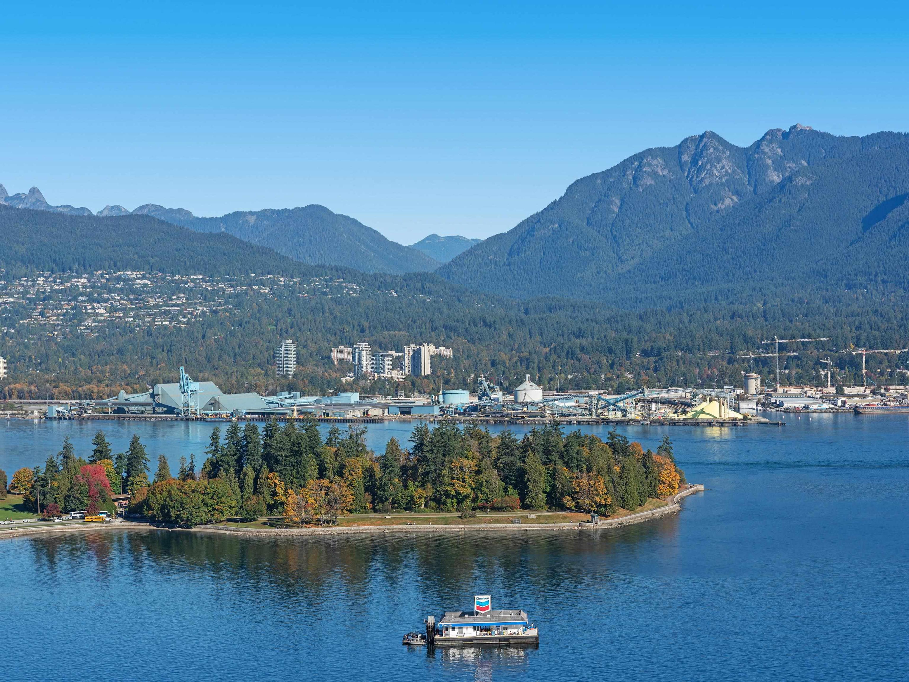 1077 W Cordova Street, Vancouver - Exteriors - Full Complex View, Drone/Aerial View - Photo 1