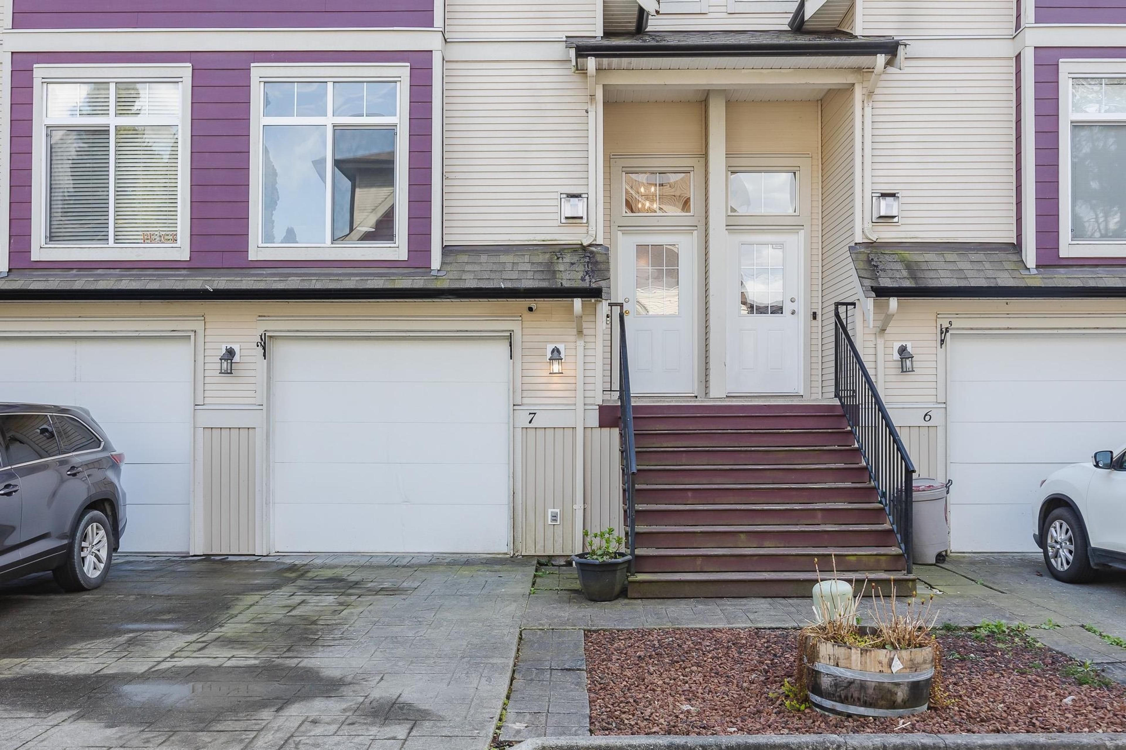 46608 Yale Road, Chilliwack - Exteriors - Photo 1