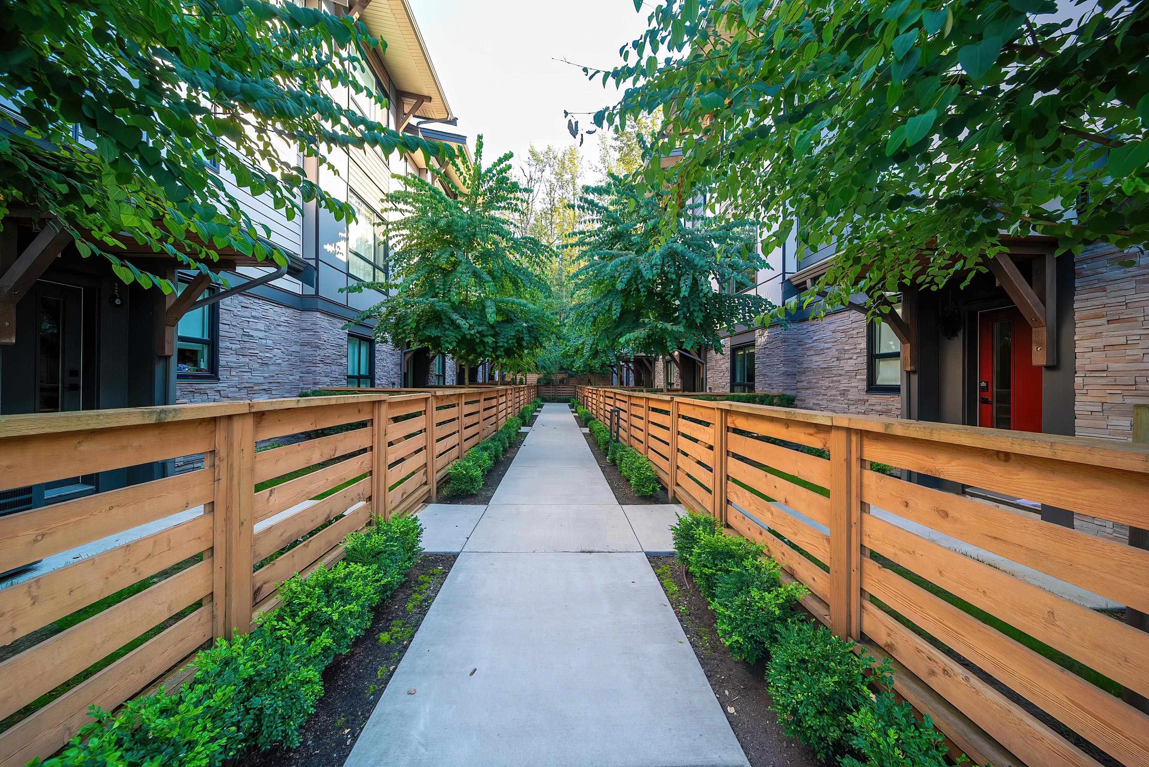 19918 75a Avenue, Langley - Exteriors - Photo 5