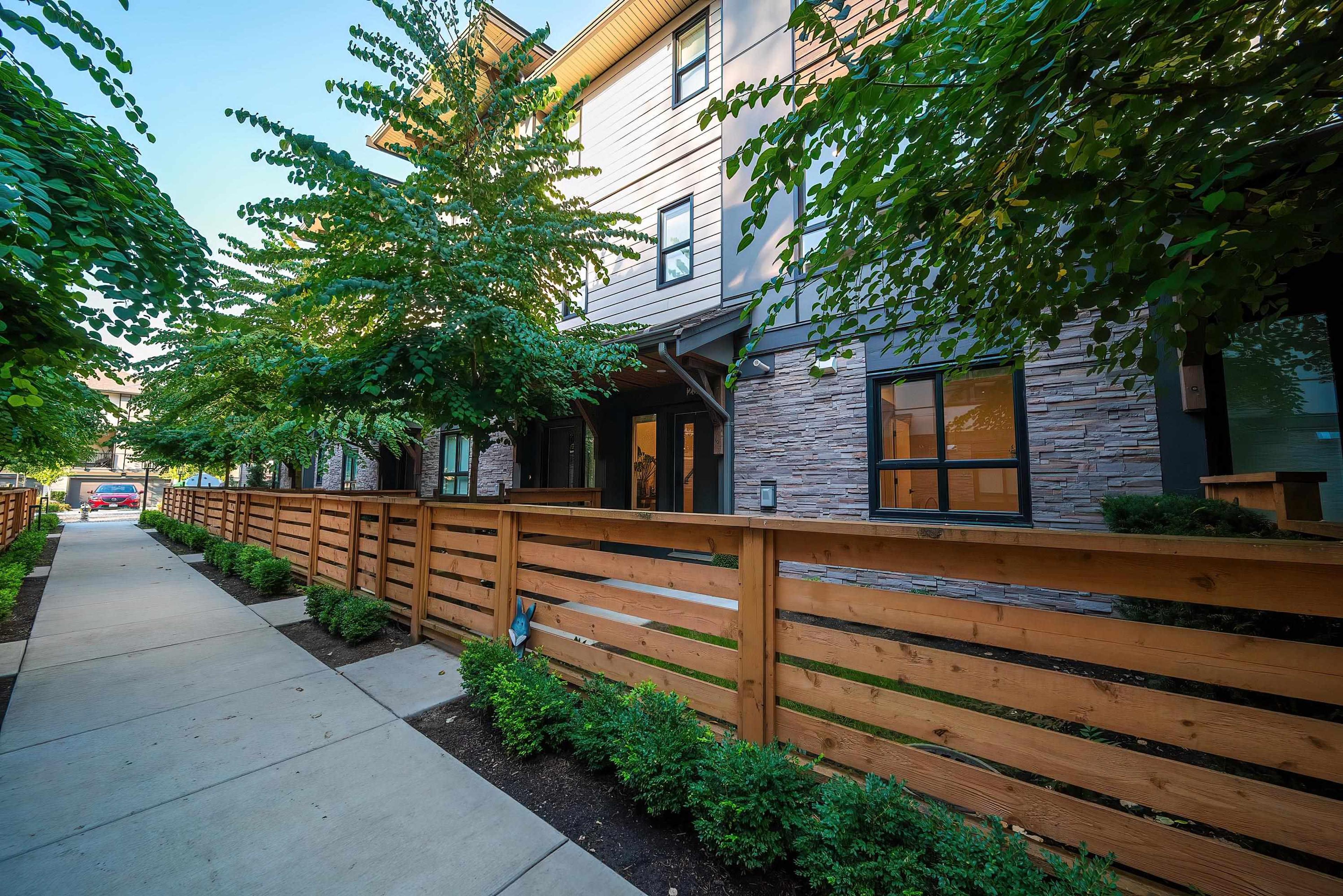 19918 75a Avenue, Langley - Exteriors - Full Complex View - Photo 6