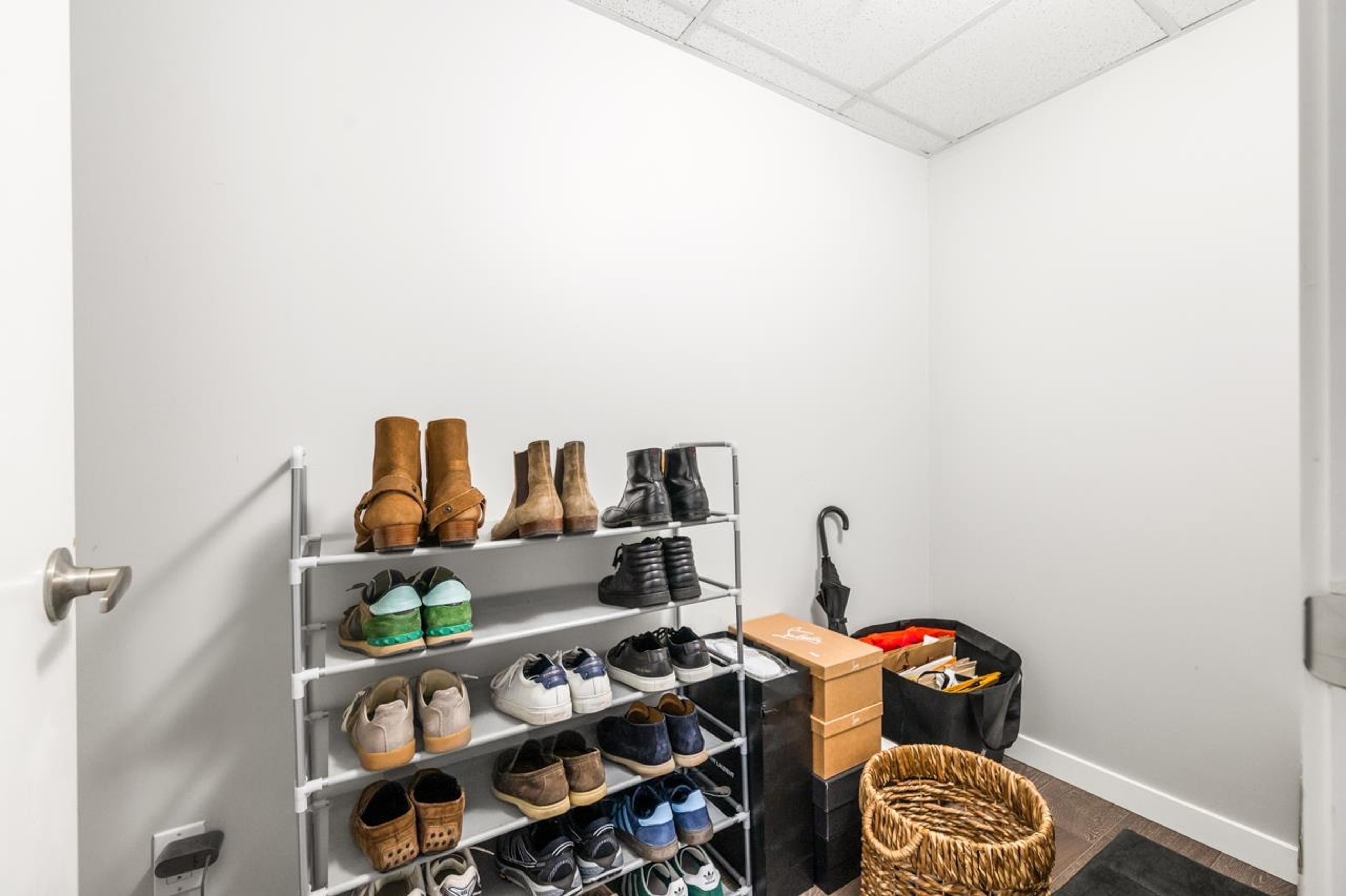 833 Seymour Street, Vancouver - Common Areas - Common storage - Photo 1