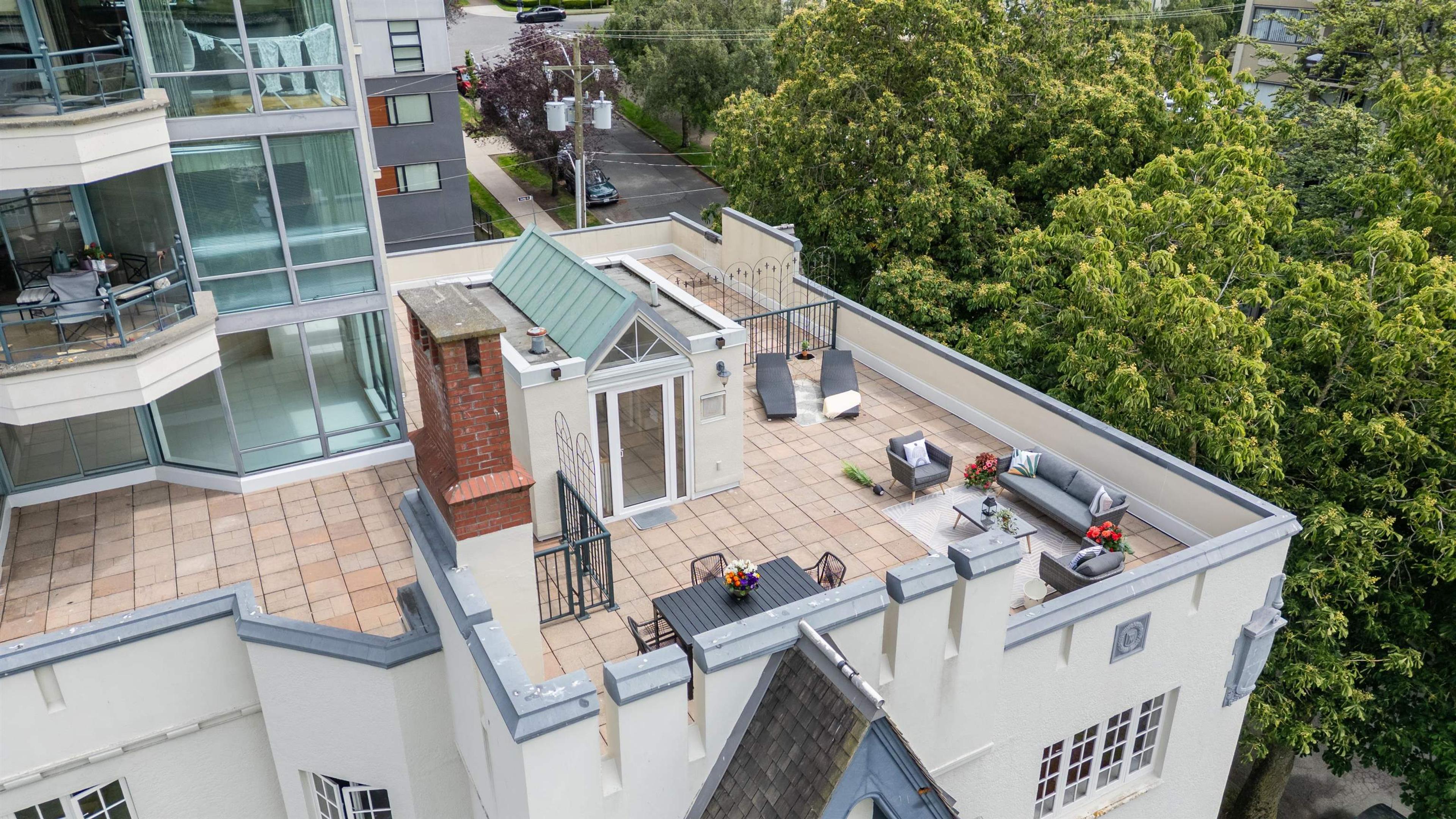 1311 Beach Avenue, Vancouver - Exteriors - Drone/Aerial View - Photo 3