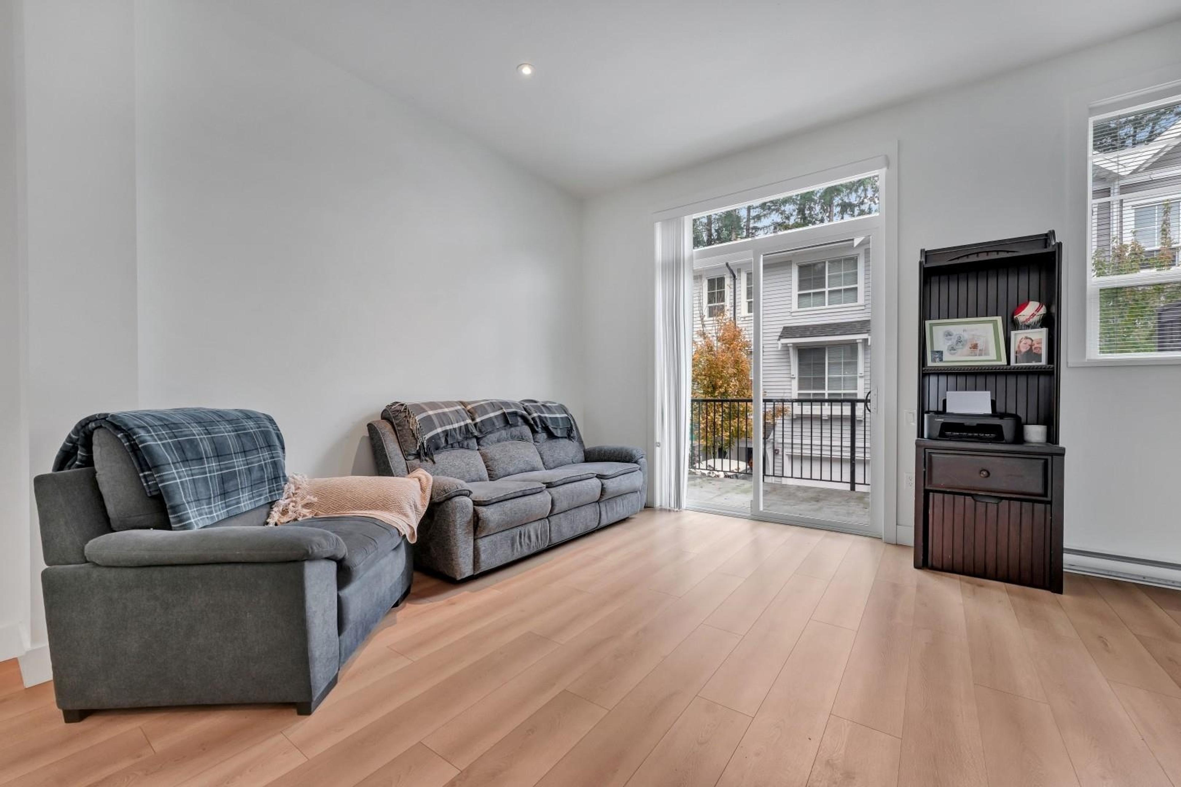 19696 Hammond Road, Pitt Meadows - Exteriors - Full Complex View - Photo 4