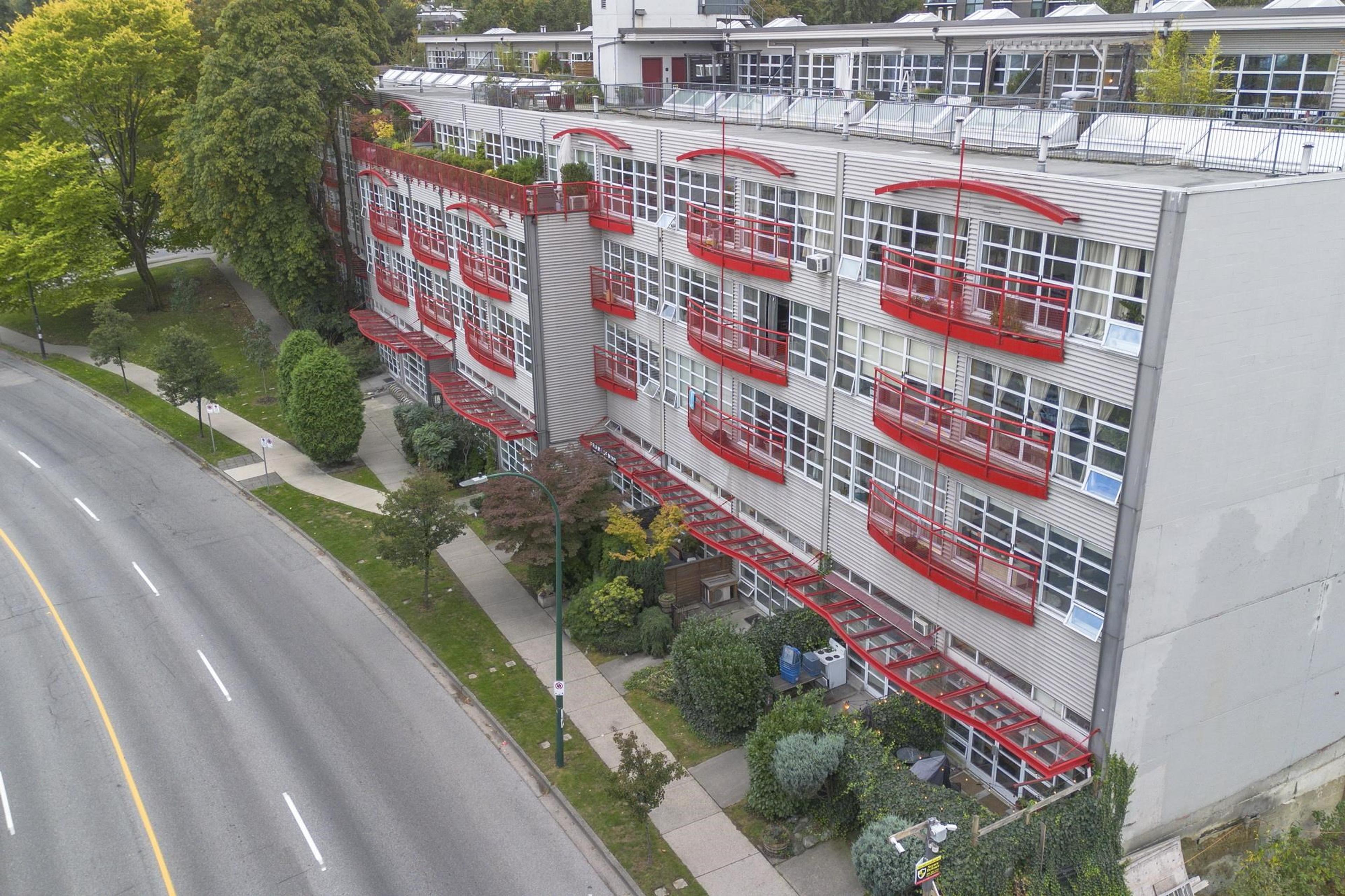 350 E 2nd Avenue, Vancouver - Exteriors - Drone/Aerial View - Photo 1