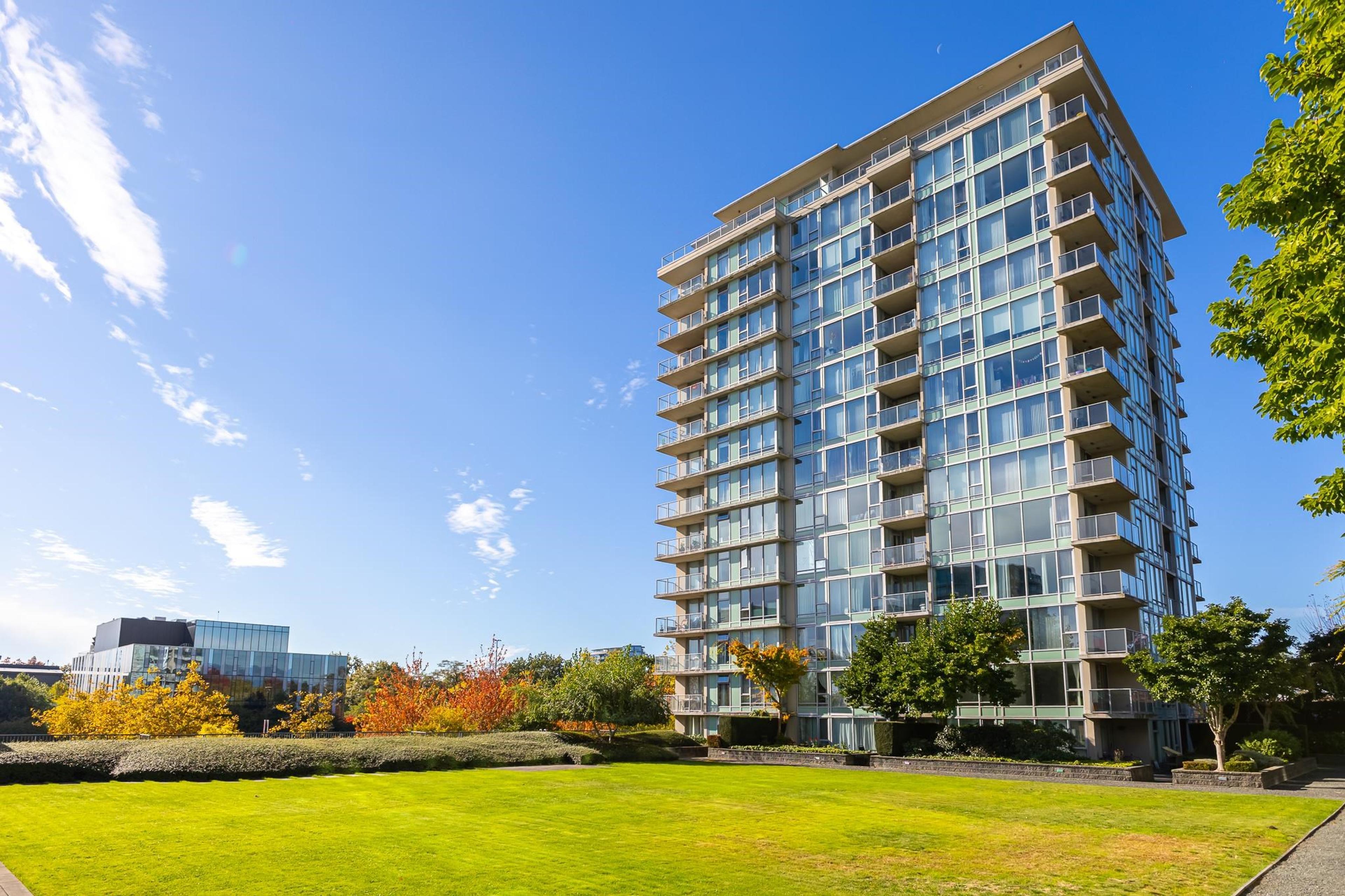 5088 Kwantlen Street, Richmond - Exteriors - Photo 1