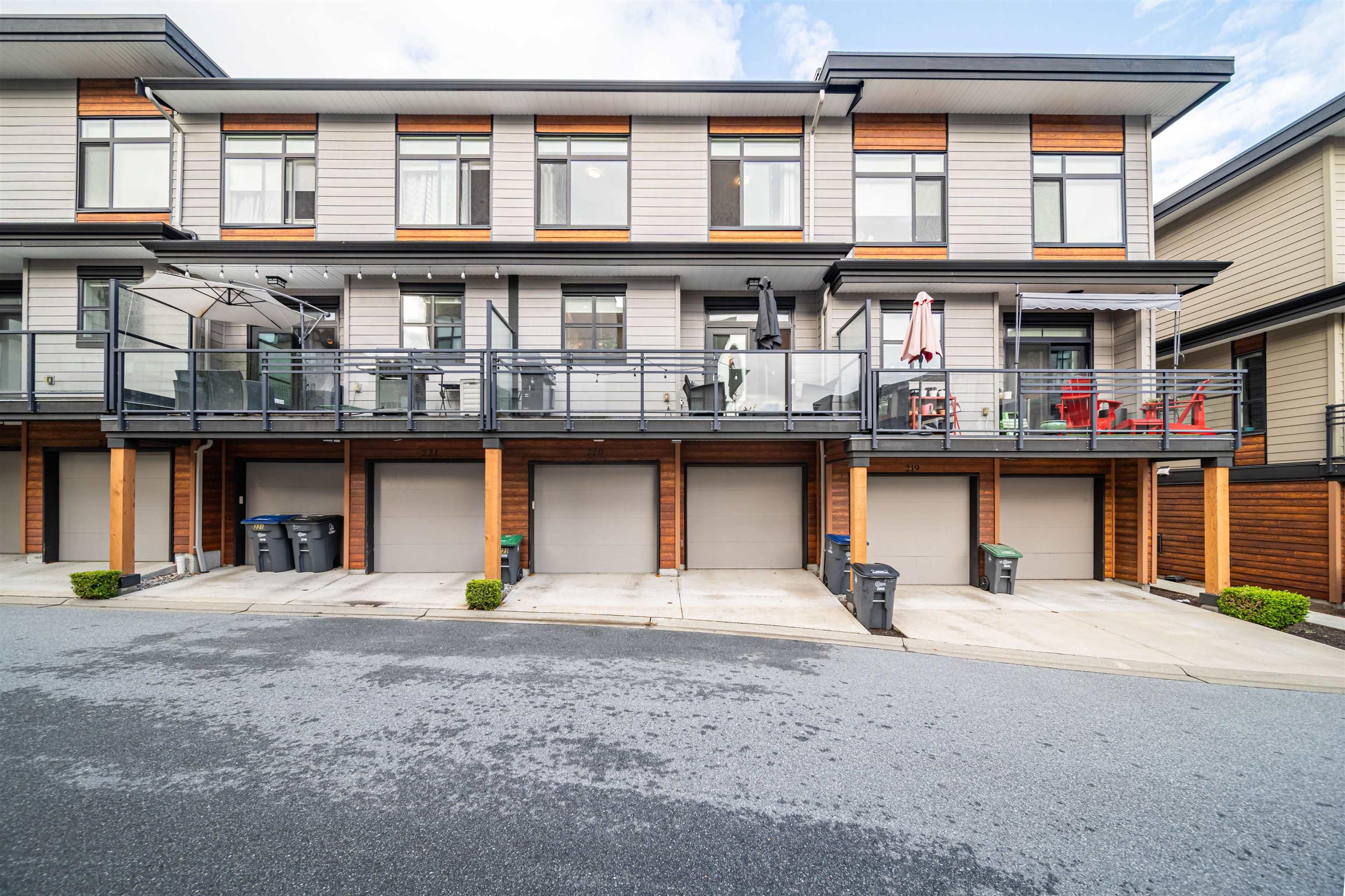 16488 64 Avenue, Surrey - Exteriors - Full Complex View - Photo 4