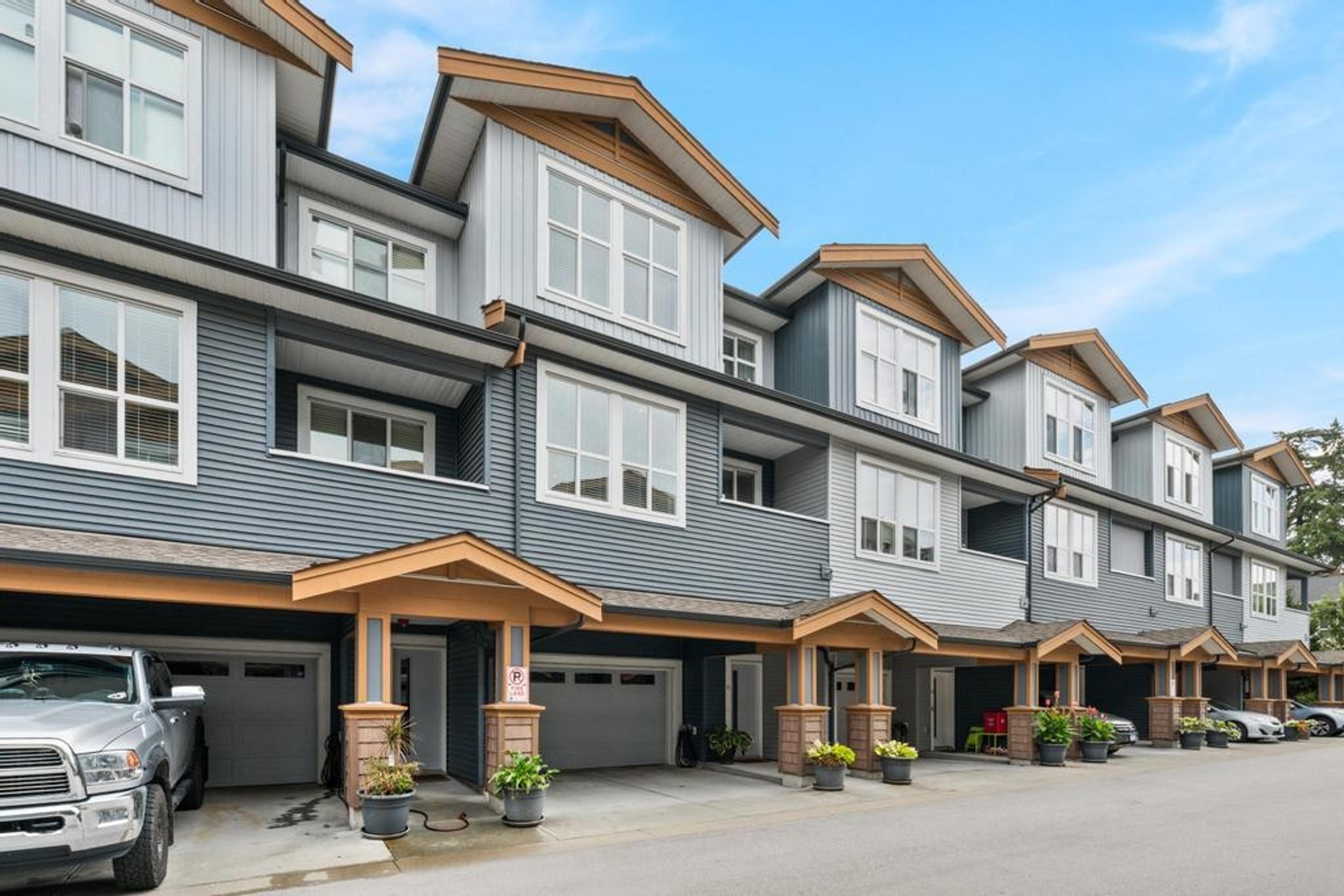 24086 104 Avenue, Maple Ridge - Exteriors - Full Complex View - Photo 3