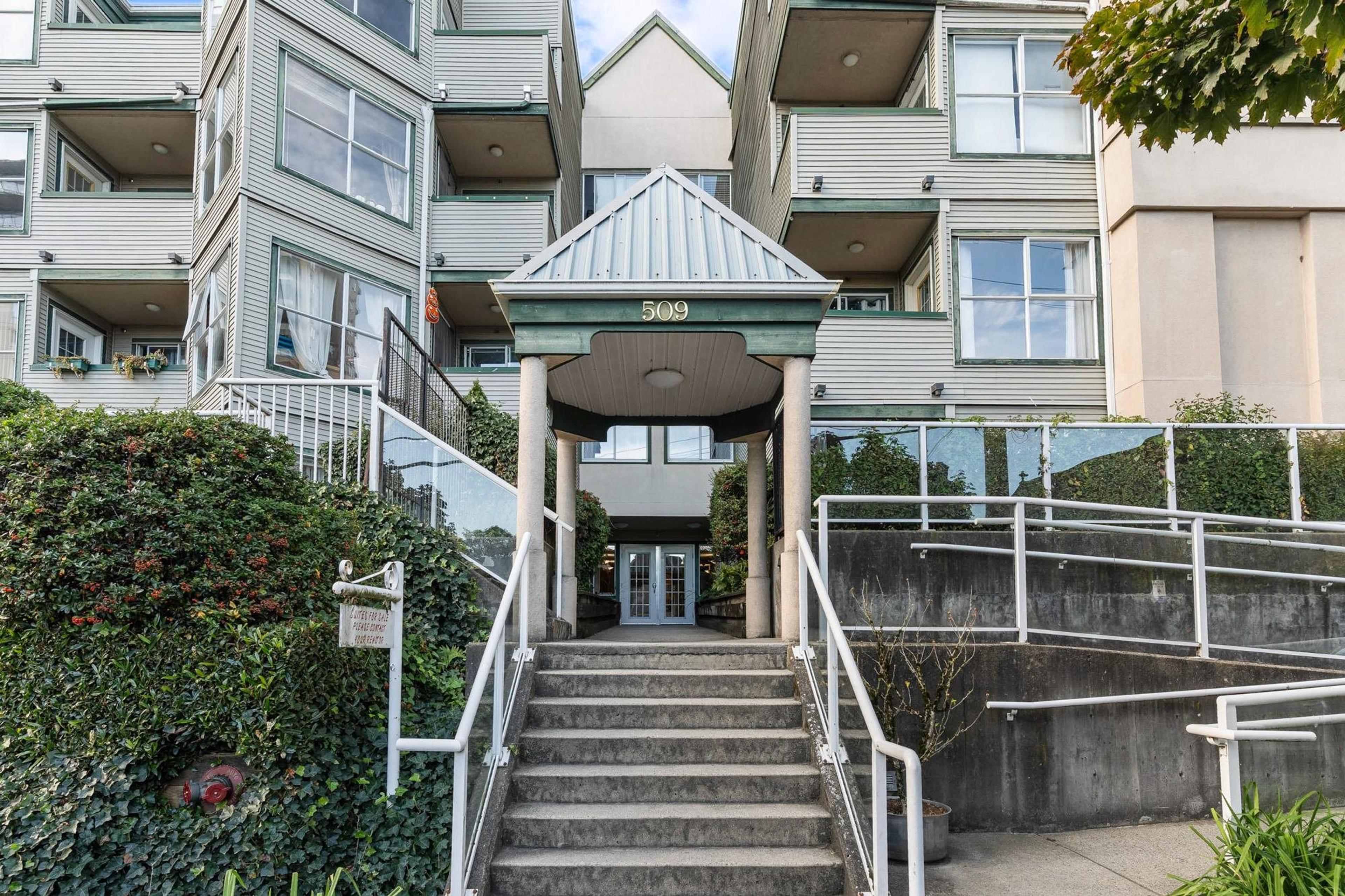 509 Carnarvon Street, New Westminster - Exteriors - Photo 1