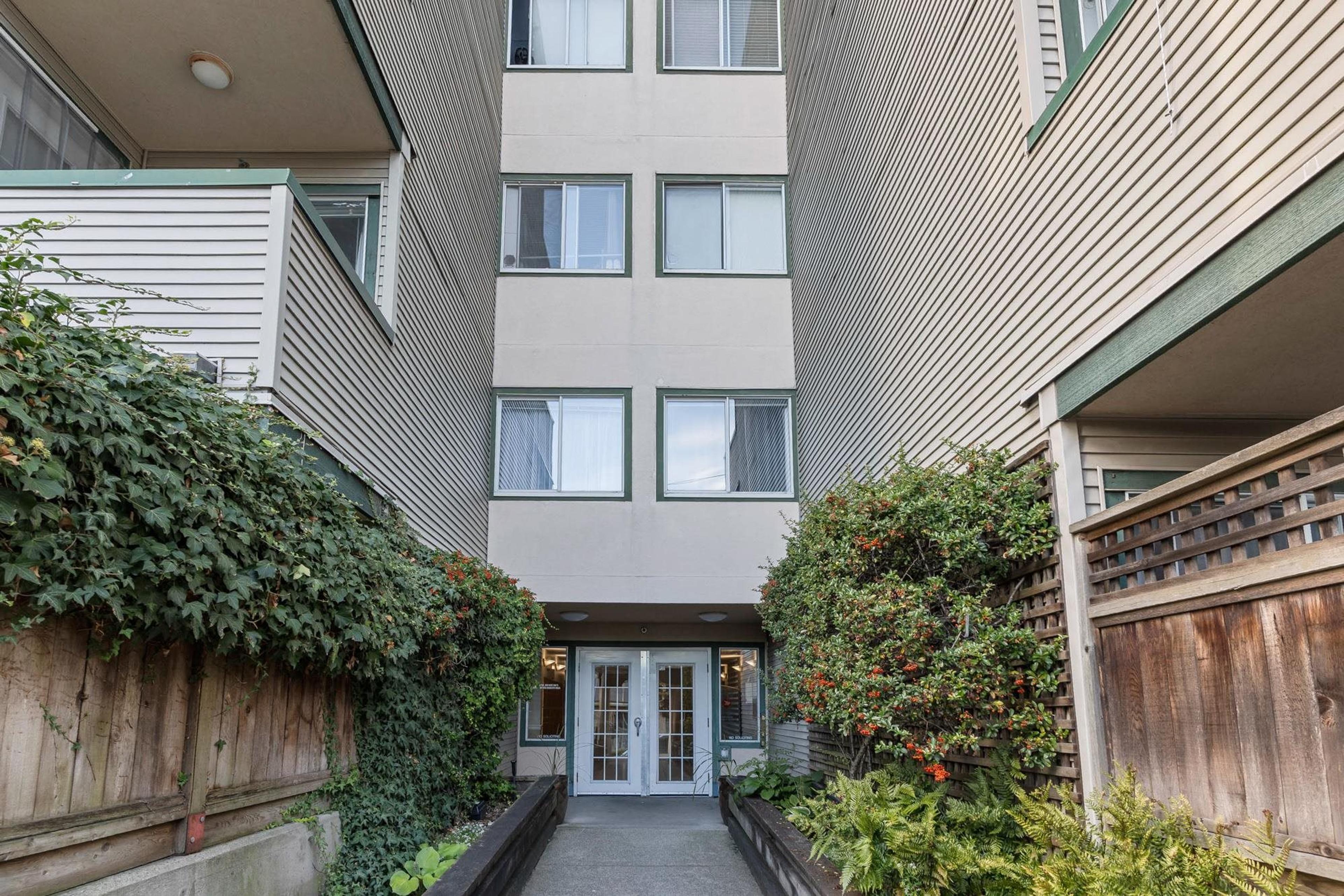 509 Carnarvon Street, New Westminster - Exteriors - Photo 6