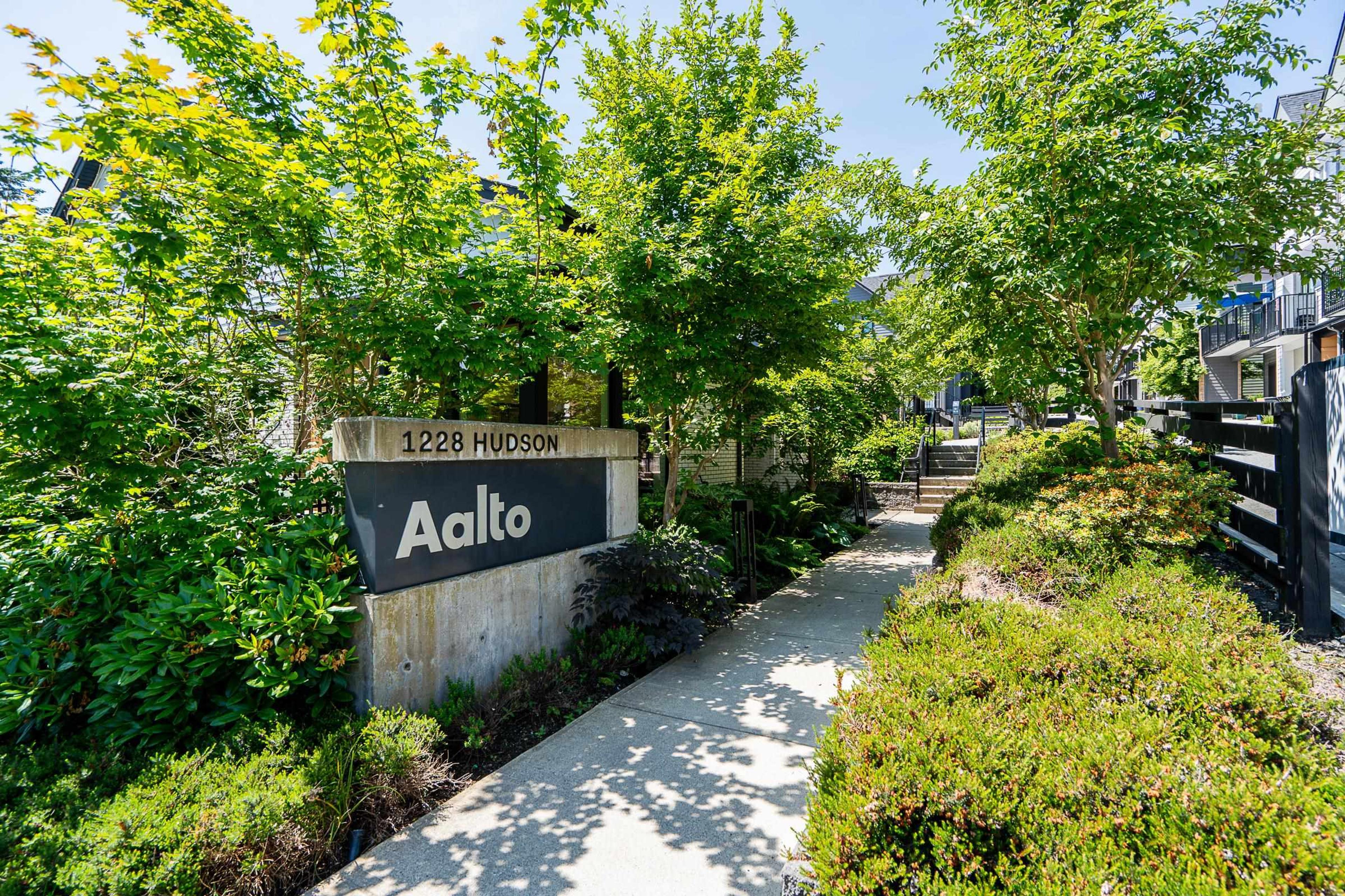 1228 Hudson Street, Coquitlam - Exteriors - Photo 3