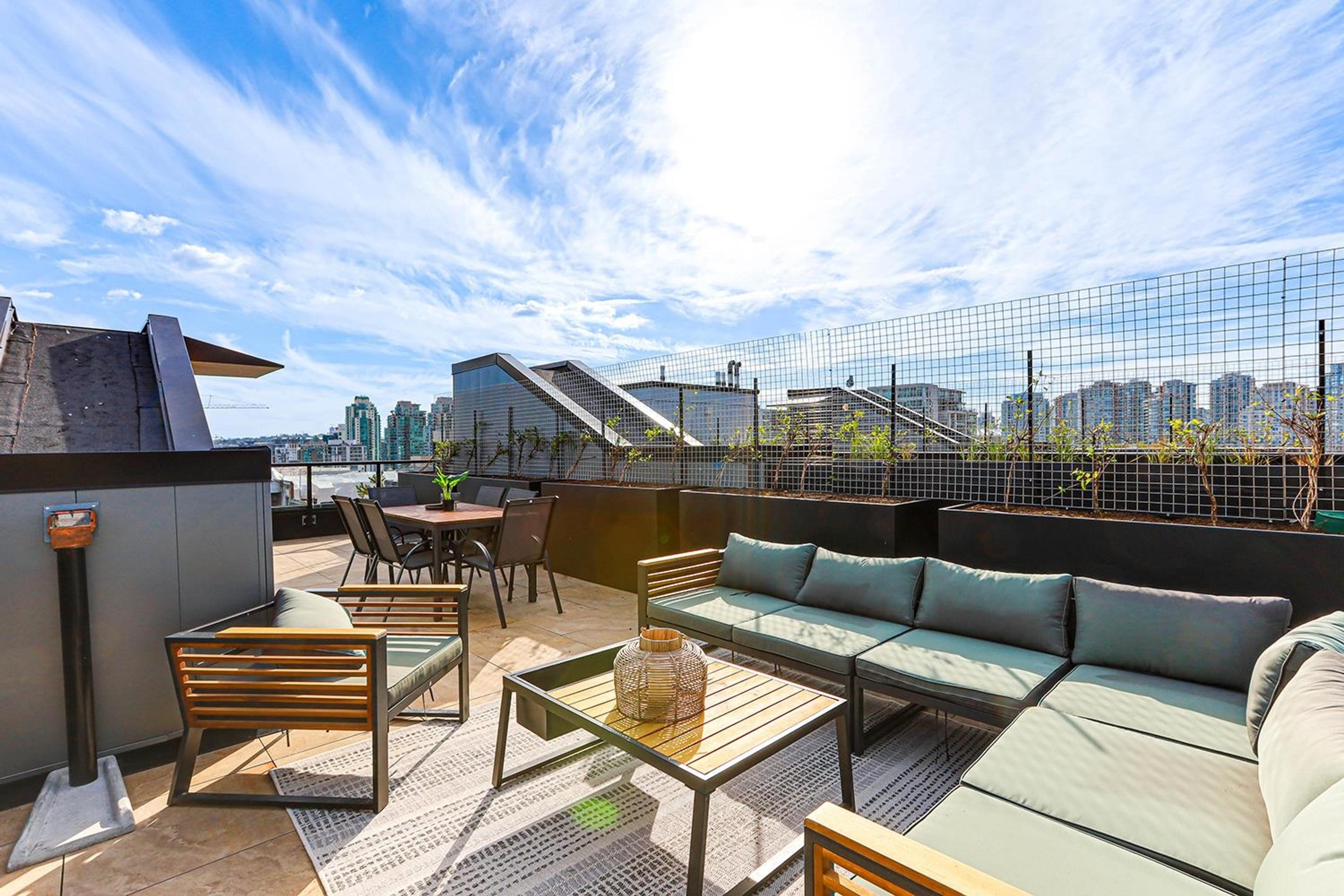 239 Keefer Street, Vancouver - Outdoor Amenities - Rooftop terraces / Patios - Photo 3