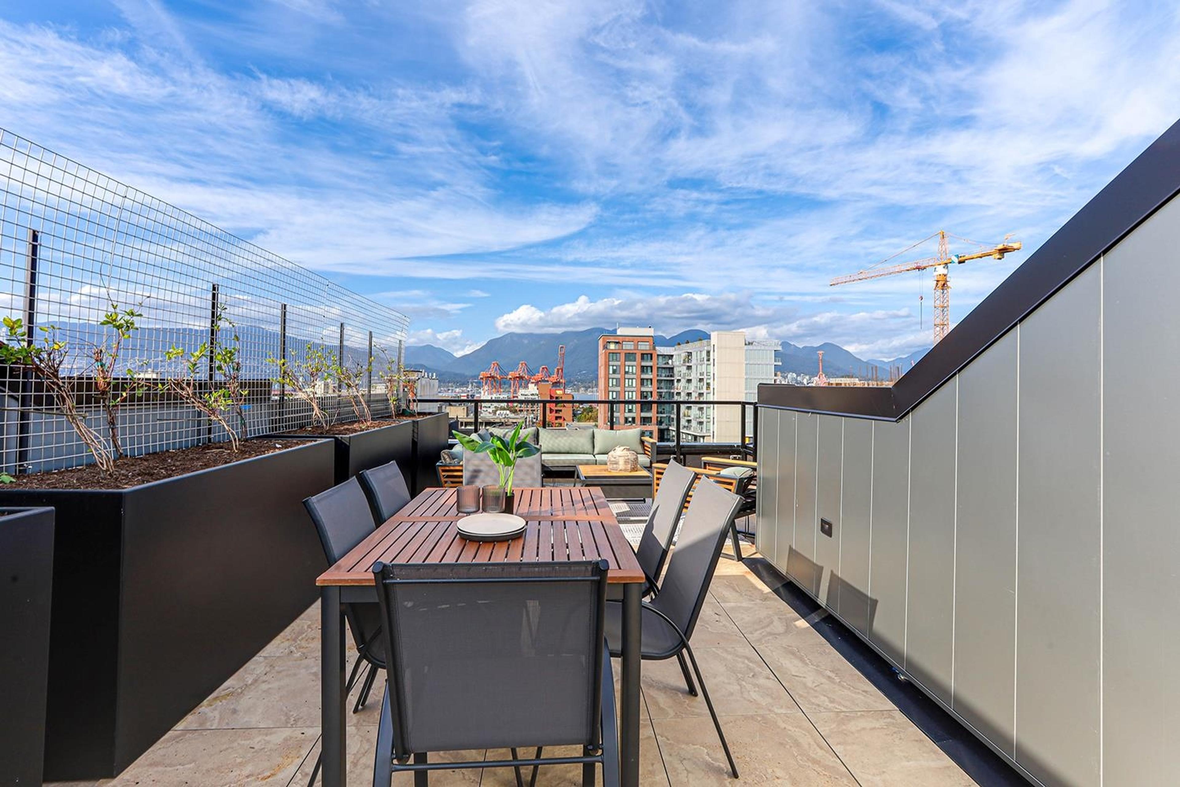 239 Keefer Street, Vancouver - Outdoor Amenities - Rooftop terraces / Patios - Photo 4