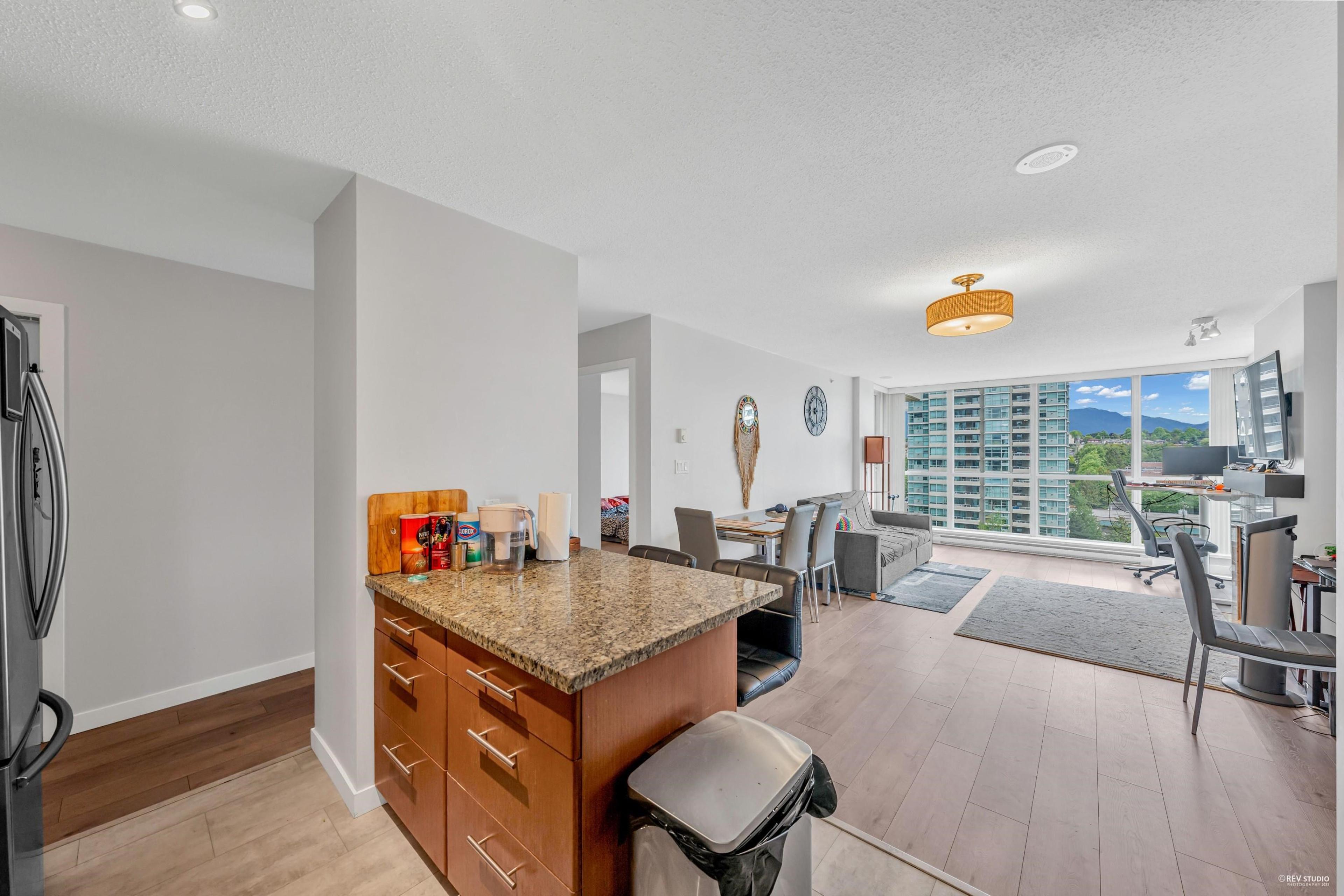 2088 Madison Avenue, Burnaby - Exteriors - Photo 1