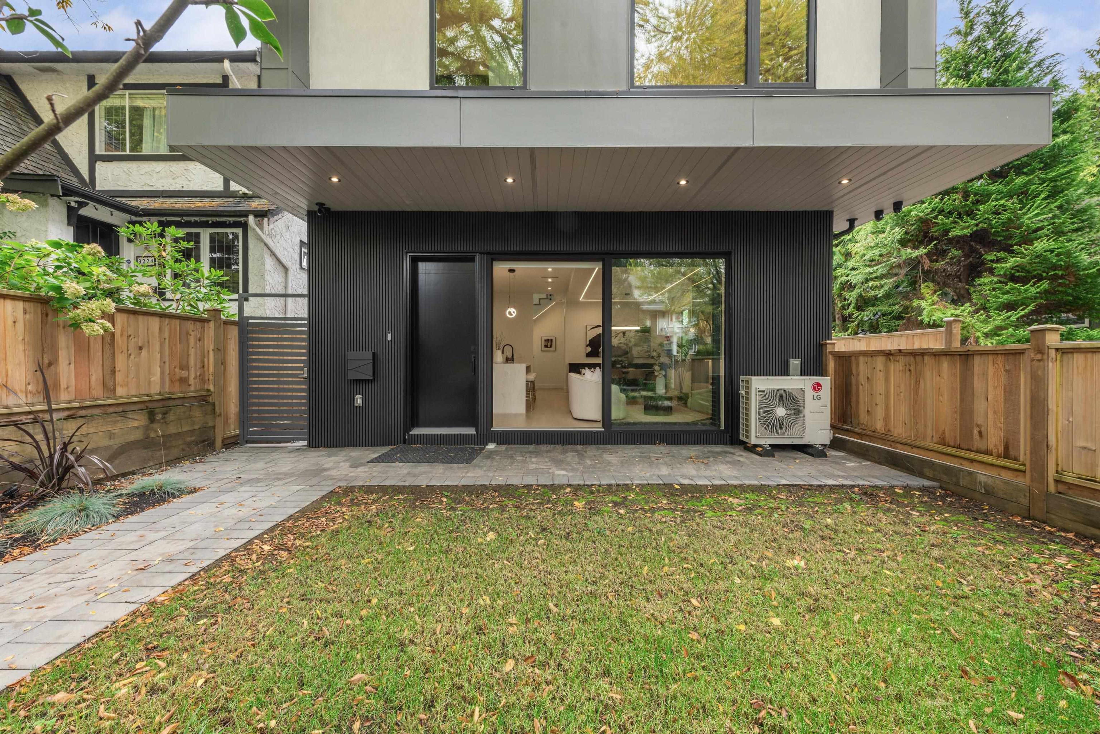 3232 W 38th Avenue, Vancouver - Exteriors - Photo 2