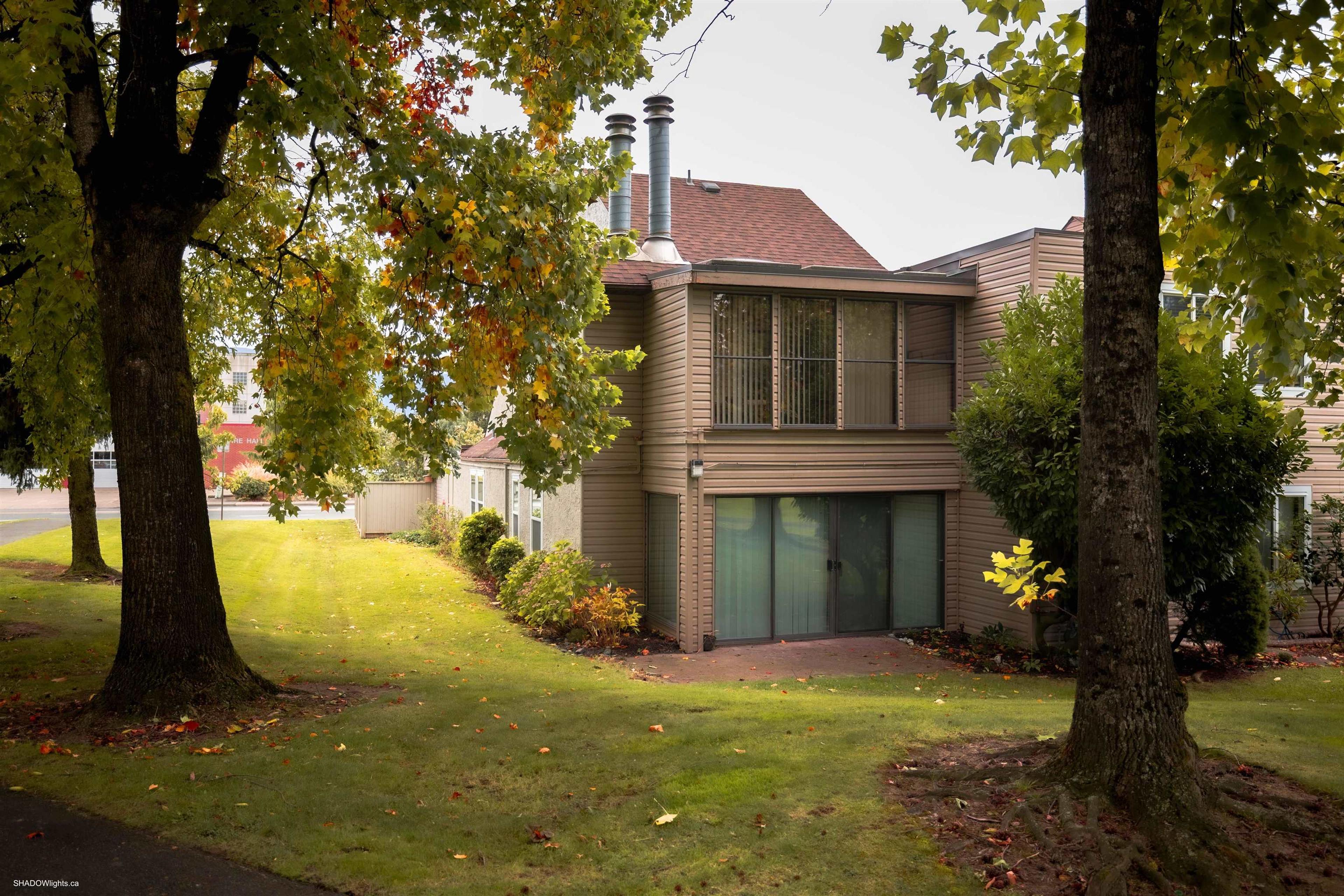 45915 Cheam Avenue, Chilliwack - Exteriors - Photo 3